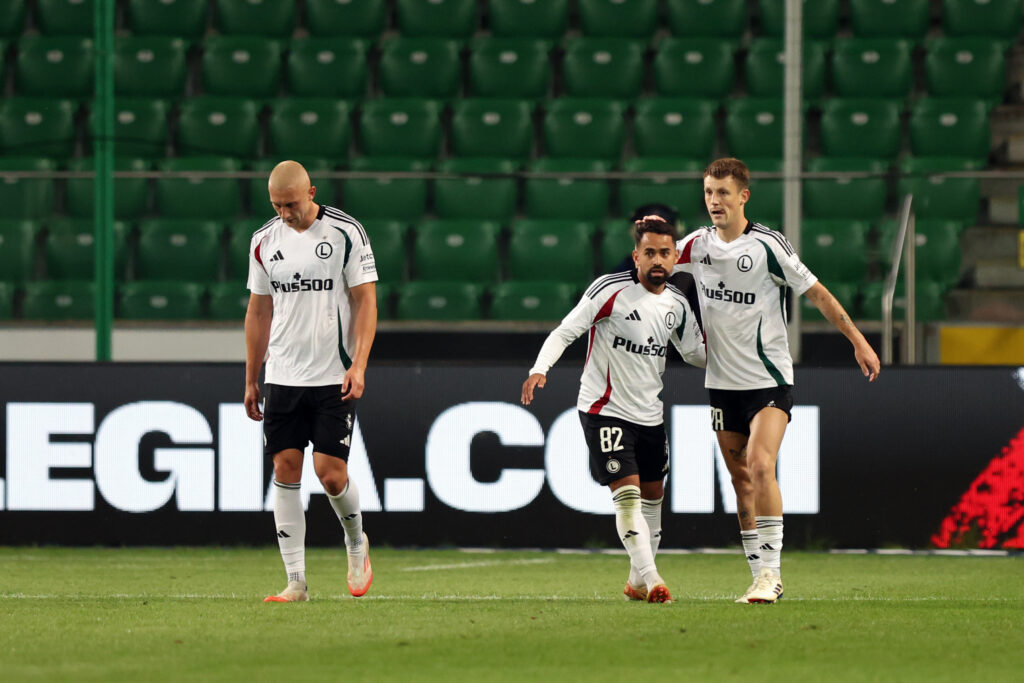 WARSZAWA 25.07.2024
PIERWSZY MECZ II RUNDA ELIMINACYJNA LIGA KONFERENCJI EUROPY SEZON 2024/25 --- UEFA EUROPA CONFERENCE LEAGUE SECOND QUALIFYING ROUND FIRST MATCH IN WARSAW: LEGIA WARSZAWA - CAERNARFON TOWN FC
BLAZ KRAMER  LUQUINHAS  MARC GUAL
FOT. PIOTR KUCZA/400mm.pl