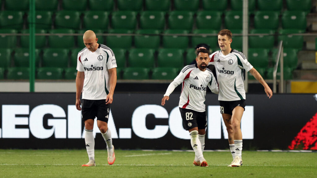 WARSZAWA 25.07.2024
PIERWSZY MECZ II RUNDA ELIMINACYJNA LIGA KONFERENCJI EUROPY SEZON 2024/25 --- UEFA EUROPA CONFERENCE LEAGUE SECOND QUALIFYING ROUND FIRST MATCH IN WARSAW: LEGIA WARSZAWA - CAERNARFON TOWN FC
BLAZ KRAMER  LUQUINHAS  MARC GUAL
FOT. PIOTR KUCZA/400mm.pl