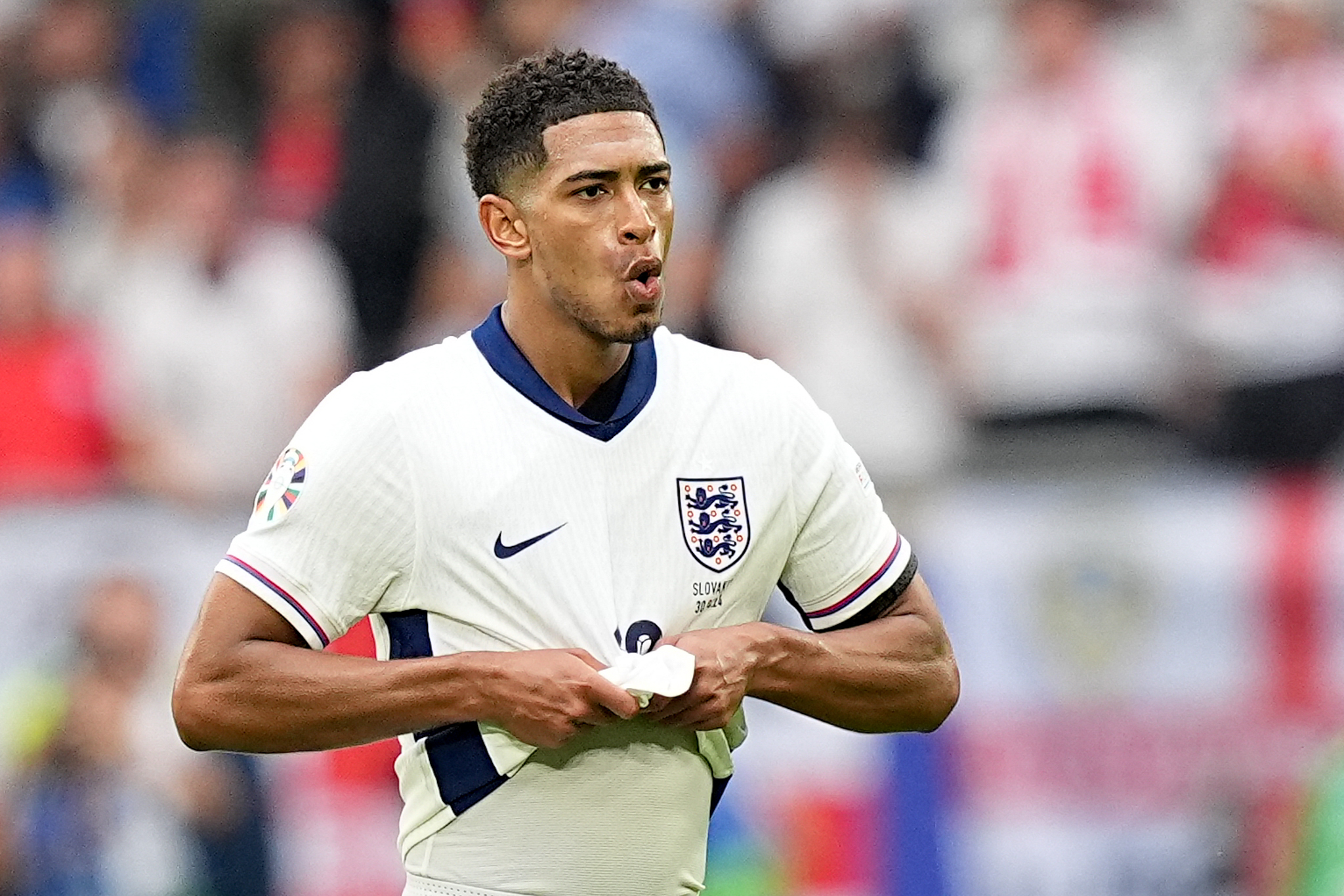 GELSENKIRCHEN, GERMANY - JUNE 30: Jude Bellingham (10) of England reacts during the UEFA Euro 2024 round of 16 football match between England and Slovakia at the Arena AufSchalke in Gelsenkirchen on June 30, 2024. Emin Sansar / Anadolu/ABACAPRESS.COM 
MISTRZOSTWA EUROPY W PILCE NOZNEJ EURO 2024 MECZ ANGLIA VS SLOWACJA
FOT. ABACA/newspix.pl / 400mm.pl
POLAND ONLY!
---
newspix.pl / 400mm.pl