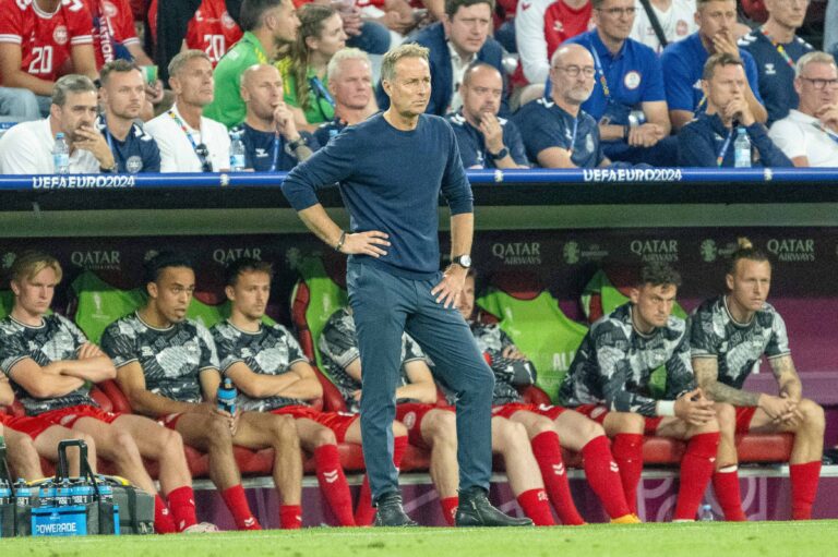 25.06.2024, Allianz Arena, München, GER, UEFA EM 2024, Dänemark vs Serbien, Gruppe C, im Bild Kasper Hjulmand (Daenemark, Trainer) // during the group C match between Denmark and Serbia of the UEFA Euro 2024 at the Allianz Arena in München, Germany on 2024/06/25. EXPA Pictures © 2024, PhotoCredit: EXPA/ Eibner-Pressefoto/ Sascha Walther

*****ATTENTION - OUT of GER***** 
PILKA NOZNA EURO MISTRZOSTWA EUROPY DANIA - SERBIA

FOT.EXPA/newspix.pl / 400mm.pl
Austria, Italy, Spain, Slovenia, Serbia, Croatia, Germany, UK, USA and Sweden  OUT!
---
newspix.pl / 400mm.pl