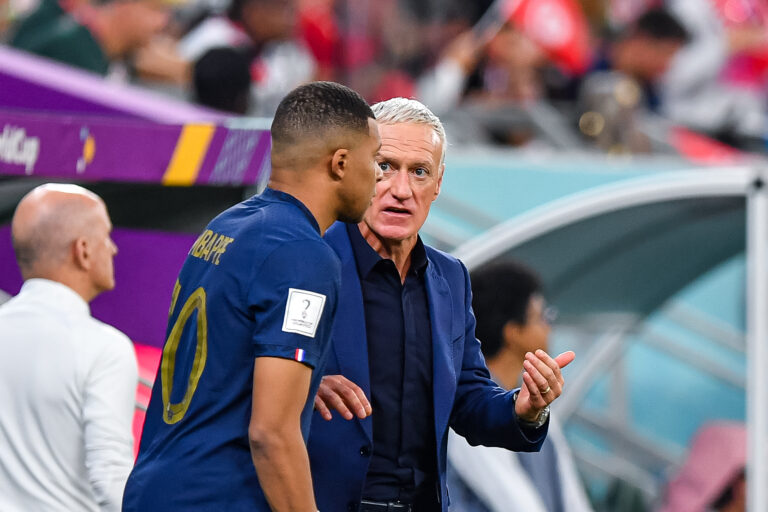 Kylian MBAPPE of France and Didier DESCHAMPS head coach of France during the FIFA World Cup Qatar 2022, Group D match between Tunisia and France at Education City Stadium on November 30, 2022 in Doha, Qatar. (Photo by Baptiste Fernandez/Icon Sport) 
MUNDIAL MS FIFA KATAR 2022 MISTRZOSTWA SWIATA W PILCE NOZNEJ PILKA NOZNA
TUNEZJA vs FRANCJA
FOT. ICON SPORT/newspix.pl / 400mm.pl

POLAND ONLY !!!
---
newspix.pl / 400mm.pl