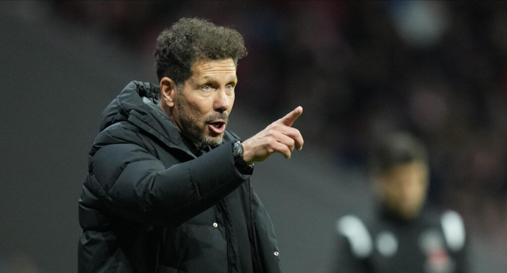 Diego Pablo Simeone Head Coach of Atletico de Madrid (L) during the La Liga match between Atletico de Madrid and Athletic Club played at Civitas Metropolitano Stadium on April 27 in Madrid, Spain. (Photo by Cesar Cebolla / PRESSINPHOTO)
LIGA HISZPANSKA PILKA NOZNA SEZON 2023/2024 
FOT.PRESSINPHOTO/newspix.pl / 400mm.pl
POLAND ONLY!
---
newspix.pl / 400mm.pl