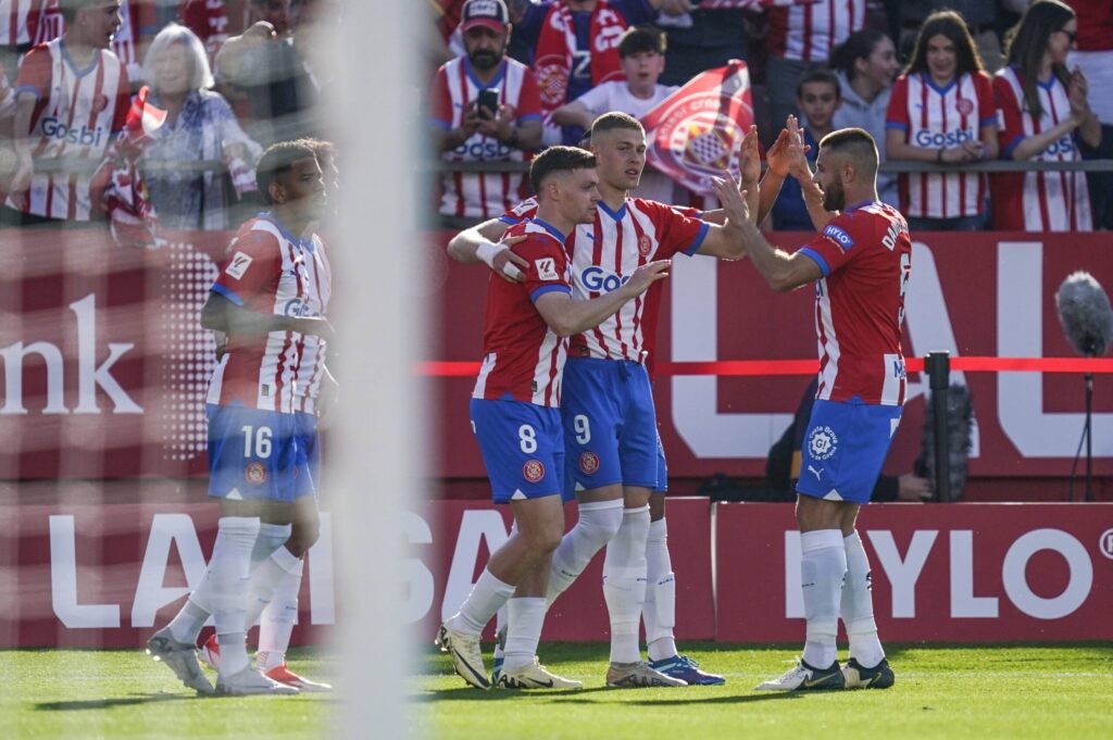 Artem Dovbyk of Girona FC celebrates the 1-1 wityh his teammates during the La Liga EA Sports match between Girona FC and FC Barcelona played at Montilivi Stadium on May 04, 2024 in Girona, Spain. (Photo by Sergio Ruiz / PRESSINPHOTO)
PILKA NOZNA LIGA HISZPANSKA SEZON 2023/2024
FOT. PRESSINPHOTO/newspix.pl / 400mm.pl
POLAND ONLY!

---
newspix.pl / 400mm.pl