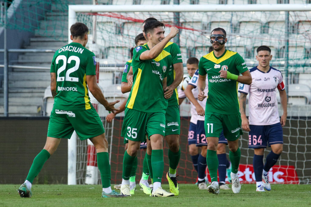 KRAKOW 26.07.2024
MECZ 2 KOLEJKA PKO EKSTRAKLASA  SEZON 2024/2025 -- POLISH FOOTBALL FIRST LEAGUE MATCH: Puszcza Niepolomice - Gornik Zabrze
NZ RADOSC PO GOLU CELEBRATION AFTER GOAL MICHALIS KOSIDIS ARTUR CRACIUN MATEUSZ CHOLEWIAK
FOT. JACEK STANISLAWEK / 400mm.pl