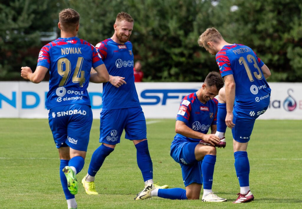 Opole 28.07.2024
MECZ 2. KOLEJKA BETCLIC I LIGA SEZON 2024/25 --- POLISH FIRST LEAGUE FOOTBALL MATCH: ODRA OPOLE - POGON SIEDLCE
Kondrad Nowak , Jiri Piroch , Piotr Zemlo , Adrian Purzycki , radosc po strzelonej bramce
FOT. PAWEL LIPNICKI / 400mm.pl