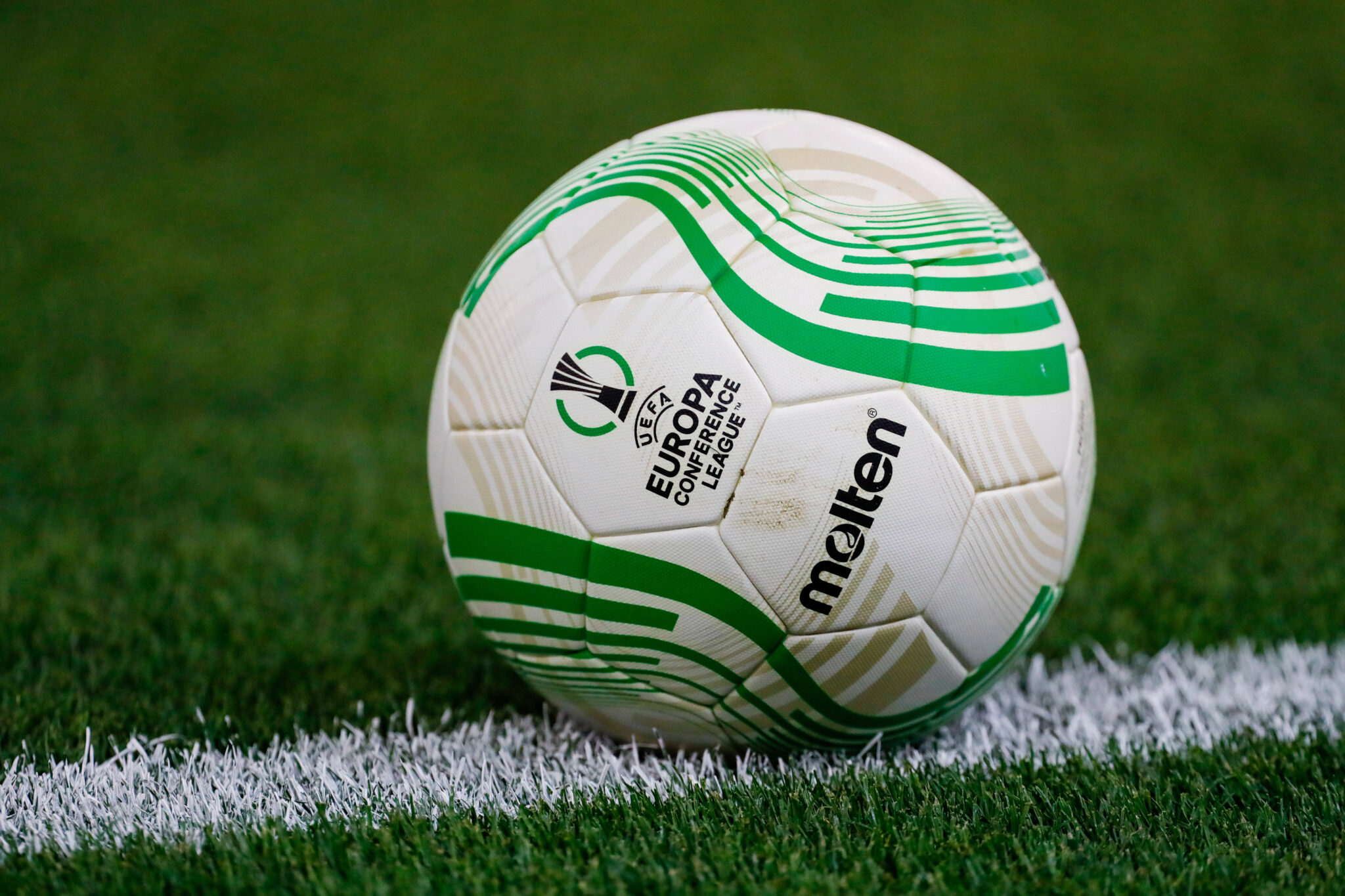 Olympiacos F.C. v Aston Villa UEFA Europa Conference League A match balls during the UEFA Europa Conference League Semi-final Second Leg match between Olympiacos F.C. and y of Aston Villa at Karaiskakis Stadium, Piraeus Copyright: xYannisxHalasx FIL-20131-0008,Image: 871503350, License: Rights-managed, Restrictions: , Model Release: no, Credit line: Yannis Halas / imago sport / Forum