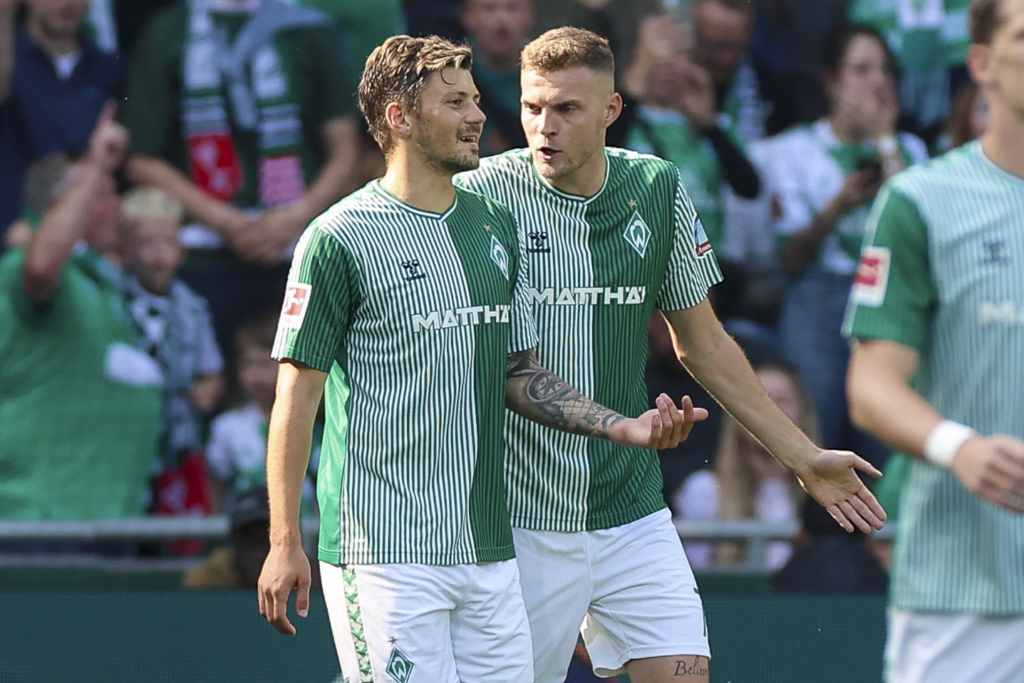 Marvin Ducksch (Werder Bremen) bejubelt das 1:0 mit Dawid Kownacki (Werder Bremen), Werder Bremen vs 1. FSV Mainz 05, 1. Bundesliga, WOHNINVEST Weserstadion am 02. September 2023 in Bremen, Deutschland. (Foto von Marco Steinbrenner/DeFodi Images)

Marvin Ducksch (Werder Bremen) celebrates his goal with Dawid Kownacki (Werder Bremen), 3. Spieltag at WOHNINVEST Weserstadion on September 2, 2023 in Bremen, Germany. (Photo by Marco Steinbrenner/DeFodi Images)  DFB / DFL REGULATIONS PROHIBIT ANY USE OF PHOTOGRAPHS AS IMAGE SEQUENCES AND/OR QUASI-VIDEO. 
LIGA NIEMIECKA PILKA NOZNA SEZON 2023/2024
FOT. DEFODI IMAGES/newspix.pl / 400mm.pl

POLAND ONLY !!!
---
newspix.pl / 400mm.pl