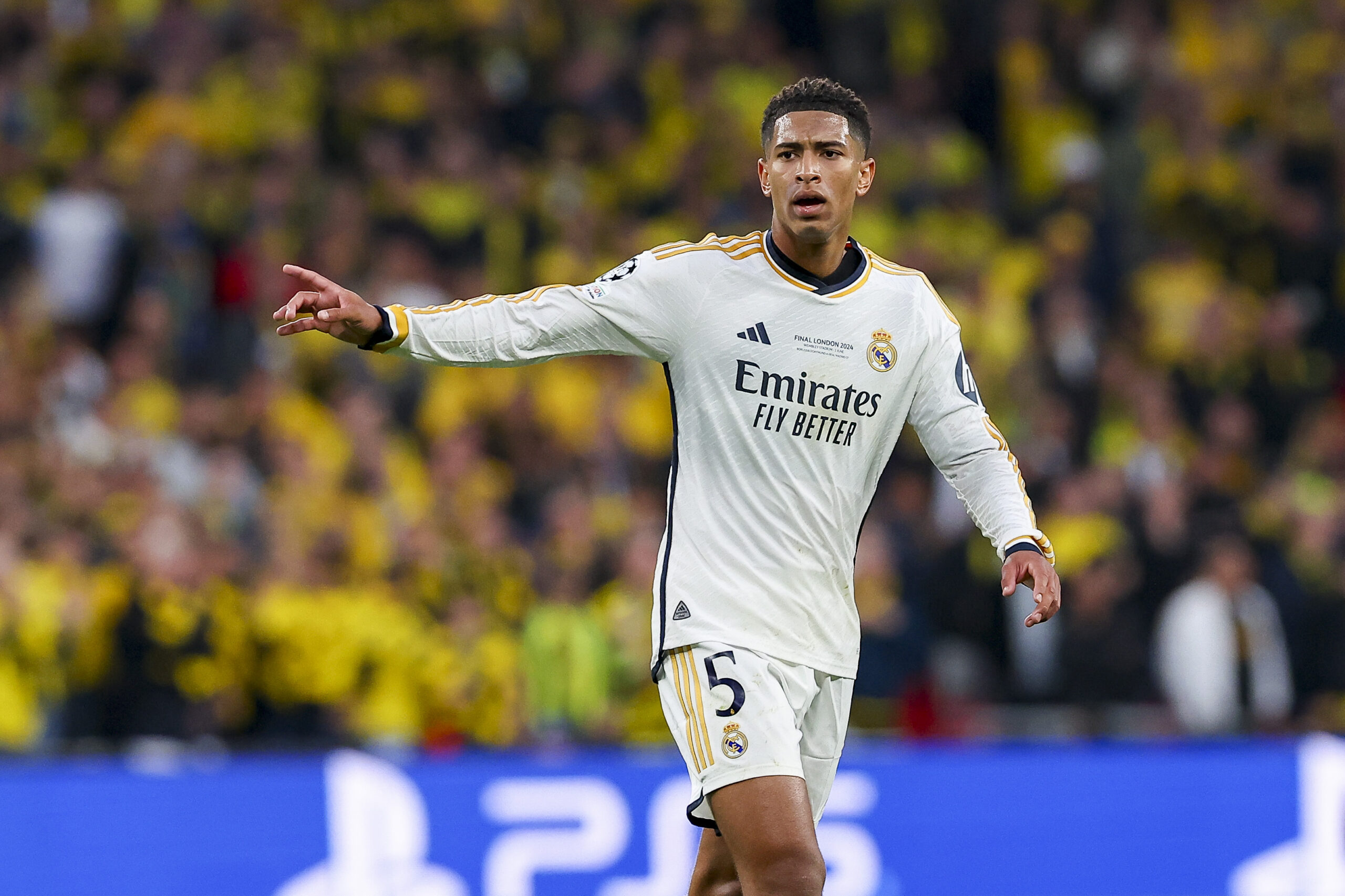 Jude Bellingham (Real Madrid) gestikuliert waehrend des Finalspiels der UEFA Champions League 2023/24 zwischen BV Borussia Dortmund und Real Madrid CF im Wembley Stadion am 01. June 2024 in London, England, Grossbritannien. (Foto von Ryan Crockett/DeFodi Images)

Jude Bellingham (Real Madrid) gestures during the UEFA Champions League 2023/24 Final match between Borussia Dortmund and Real Madrid CF  at Wembley Stadium on June 1, 2024 in London, England, United Kingdom. (Photo by Ryan Crockett/DeFodi Images)  
LIGA MISTRZOW UEFA PILKA NOZNA SEZON 2023/2024
FOT. DEFODI IMAGES/newspix.pl / 400mm.pl

POLAND ONLY !!!
---
newspix.pl / 400mm.pl