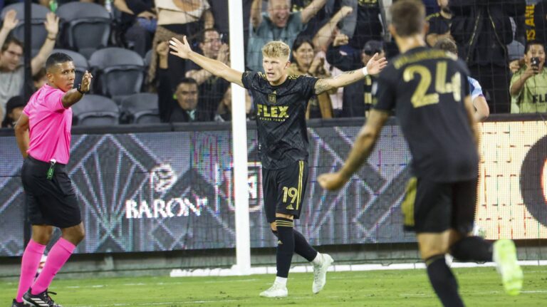 August 23, 2023, Los Angeles, California, United States: Los Angeles FC&#039;s Mateusz Bogusz (C) celebrates his goal during an MLS soccer match between the Colorado Rapids and the Los Angeles FC, Aug. 23, 2023, in Los Angeles. (Credit Image: © Ringo Chiu/ZUMA Press Wire) 
LIGA MLS PILKA NOZNA
FOT. ZUMA/newspix.pl / 400mm.pl

POLAND ONLY !!!
---
newspix.pl / 400mm.pl