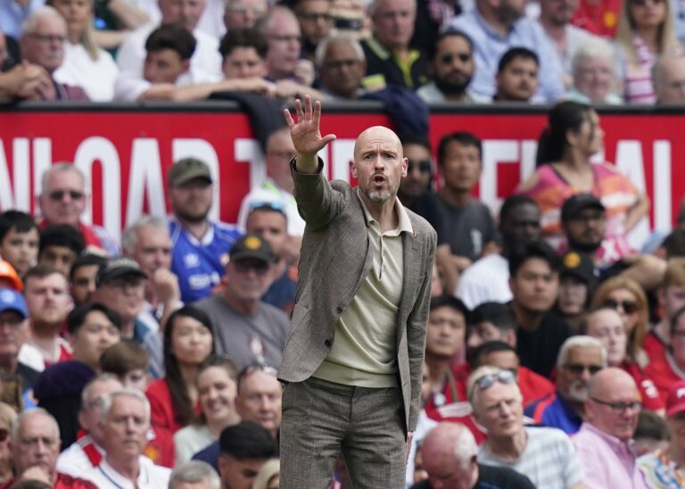 May 12, 2024, Manchester: Manchester, England, 12th May 2024. Erik ten Hag manager of Manchester United signals from the touchline during the Premier League match at Old Trafford, Manchester. (Credit Image: � Andrew Yates/CSM via ZUMA Press Wire) 
LIGA ANGIELSKA PILKA NOZNA SEZON 2023/2024
FOT. ZUMA/newspix.pl / 400mm.pl

POLAND ONLY !!!
---
newspix.pl / 400mm.pl