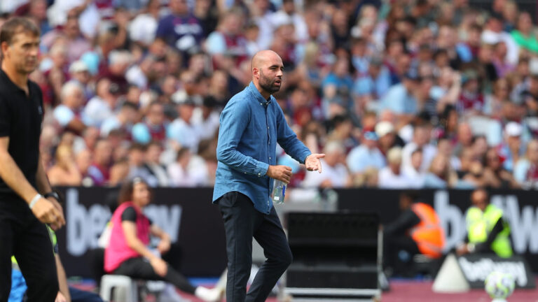 August 10, 2024, London, London, United Kingdom: 10th August 2024; London Stadium, London, England; Pre Season Football Friendly, West Ham United versus Celta Vigo; Celta Vigo head coach Claudio Giraldez (Credit Image: © Katie Chan/Action Plus Sports via ZUMA Press Wire) 
MECZ TOWARZYSKI PILKA NOZNA SEZON 2024/2025
FOT. ZUMA/newspix.pl / 400mm.pl

POLAND ONLY !!!
---
newspix.pl / 400mm.pl