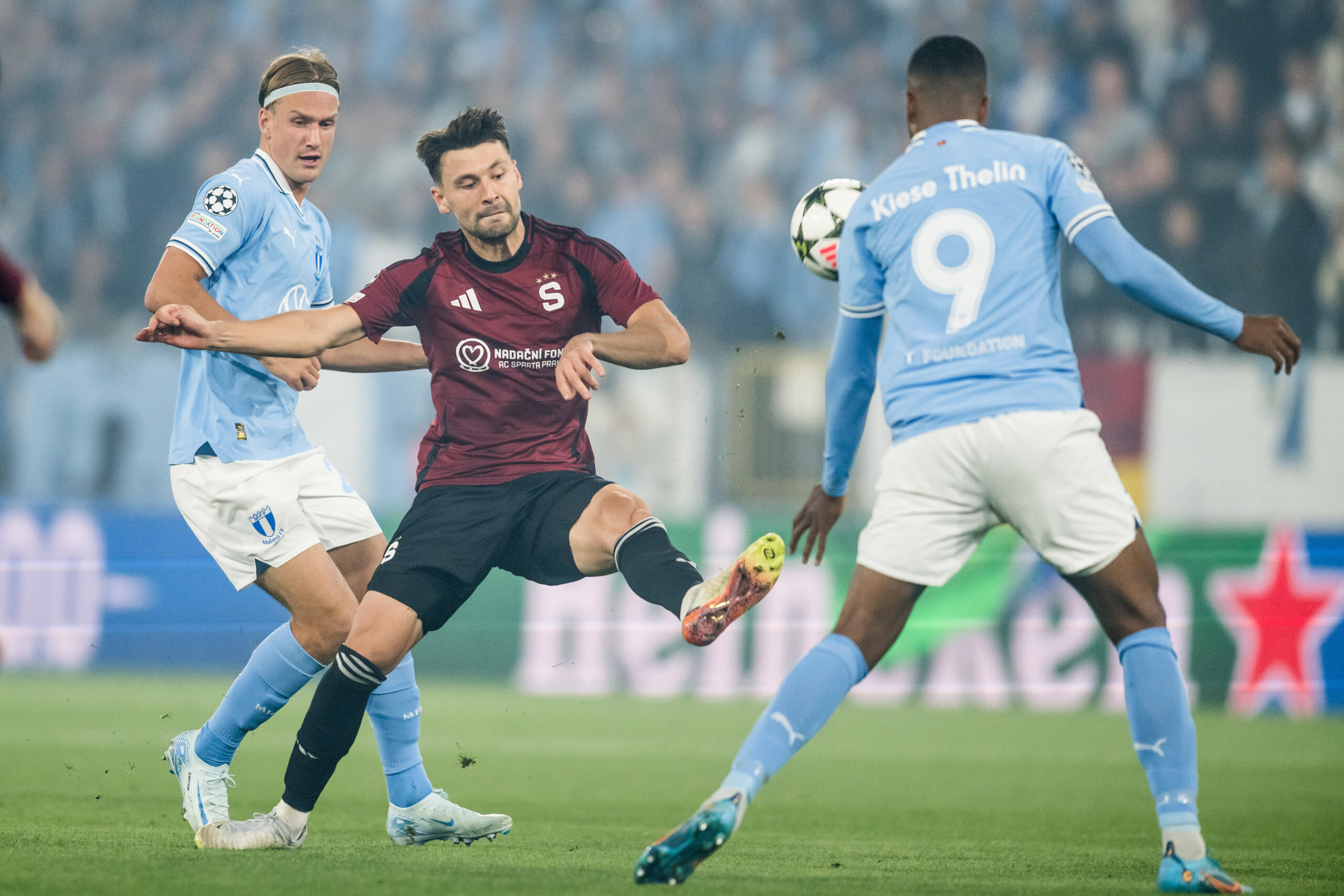 August 21, 2024, Malmo, Sweden: 240821 Erik Botheim of Malmo FF and Kaan Kairinen of Sparta Prag during the UEFA Champions League football match between Malmo FF and Sparta Prag on August 21, 2024 in Malmo. .Photo: Christoffer Borg Mattisson / BILDBYRo…N / COP 261 / CO0456.fotboll football soccer fotball champions league malmo ff sparta prag bbeng play-off (Credit Image: © Christoffer Borg Mattisson/Bildbyran via ZUMA Press)
LIGA MISTRZOW PILKA NOZNA SEZON 2024/2025
FOT. ZUMA/newspix.pl / 400mm.pl
POLAND ONLY!
---
newspix.pl / 400mm.pl