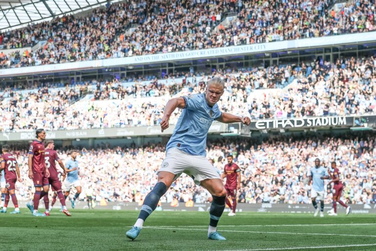 August 24, 2024, Manchester, Manchester, United Kingdom: Erling Haaland of Manchester City celebrates his goal to make it 1-1 during the Premier League match Manchester City vs Ipswich Town at Etihad Stadium, Manchester, United Kingdom, 24th August 2024. (Credit Image: © Mark Cosgrove/News Images via ZUMA Press Wire) 
LIGA ANGIELSKA PILKA NOZNA SEZON 2024/2025
FOT. ZUMA/newspix.pl / 400mm.pl

POLAND ONLY !!!
---
newspix.pl / 400mm.pl