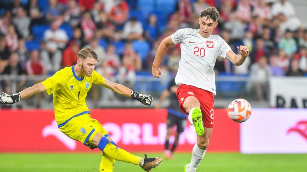 PLOCK 08.09.2023
MECZ ELIMINACJE MLODZIEZOWYCH MISTRZOSTW EUROPY U21 GRUPA D: POLSKA - KOSOWO --- UEFA EUROPEAN UNDER-21 CHAMPIONSHIP 2024 QUALIFYING ROUND FOOTBALL GROUP D MATCH: POLAND - KOSOVO
LEO BESSON SZYMON WLODARCZYK
FOT. JACEK PRONDZYNSKI/400mm.pl