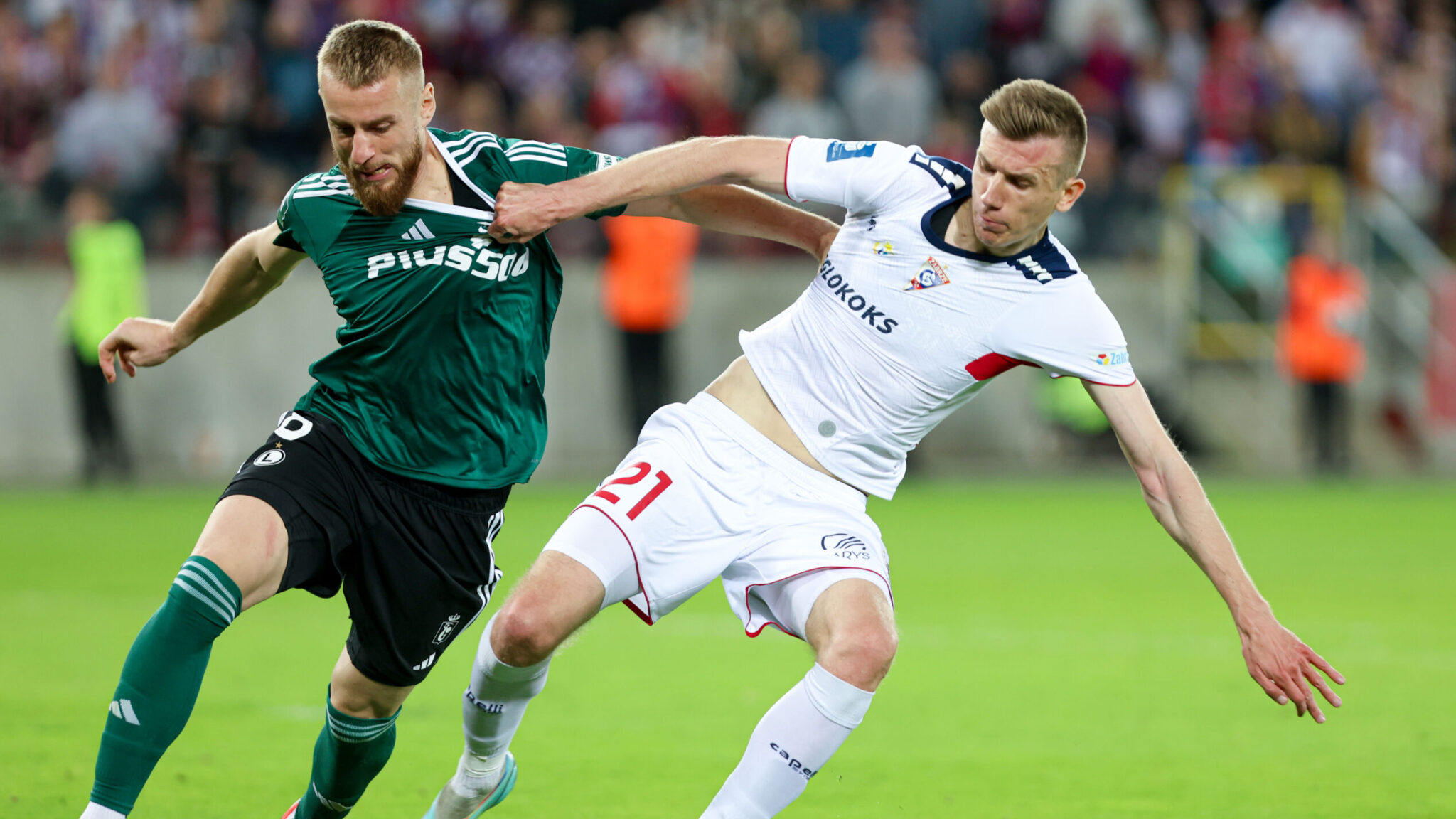 ZABRZE 01.04.2024
MECZ PKO EKSTRAKLASA SEZON 2023/24  POLISH FOOTBALL TOP LEAGUE MATCH : GORNIK ZABRZE - LEGIA WARSZAWA
RAFAL AUGUSTYNIAK PIOTR KRAWCZYK
FOT. MICHAL CHWIEDUK / 400mm.pl