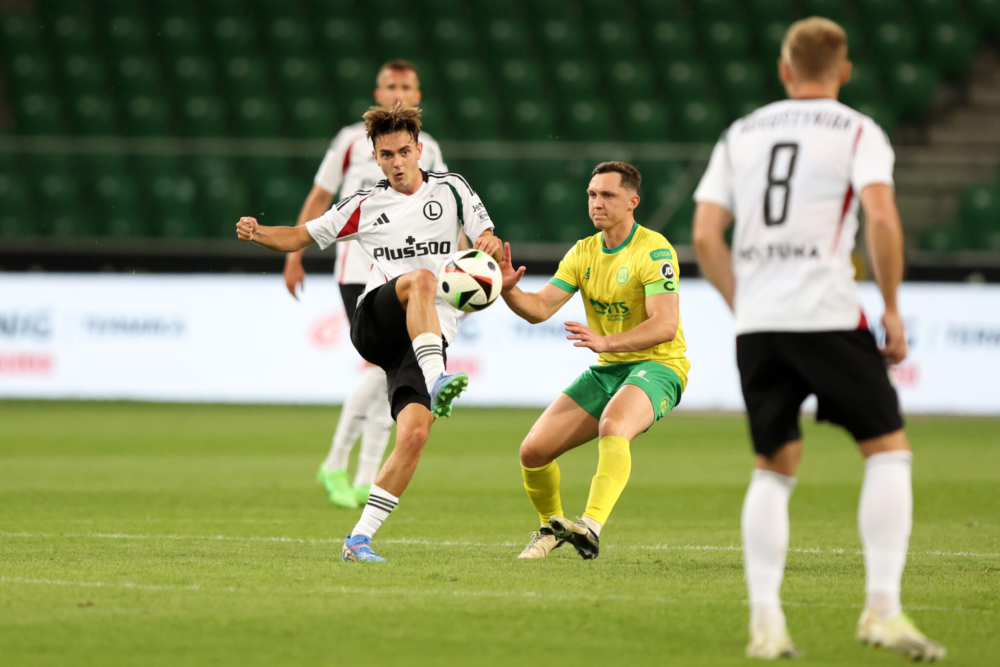 WARSZAWA 25.07.2024
PIERWSZY MECZ II RUNDA ELIMINACYJNA LIGA KONFERENCJI EUROPY SEZON 2024/25 --- UEFA EUROPA CONFERENCE LEAGUE SECOND QUALIFYING ROUND FIRST MATCH IN WARSAW: LEGIA WARSZAWA - CAERNARFON TOWN FC 6:0
IGOR STRZALEK  DANIEL GOSSET
FOT. PIOTR KUCZA/400mm.pl