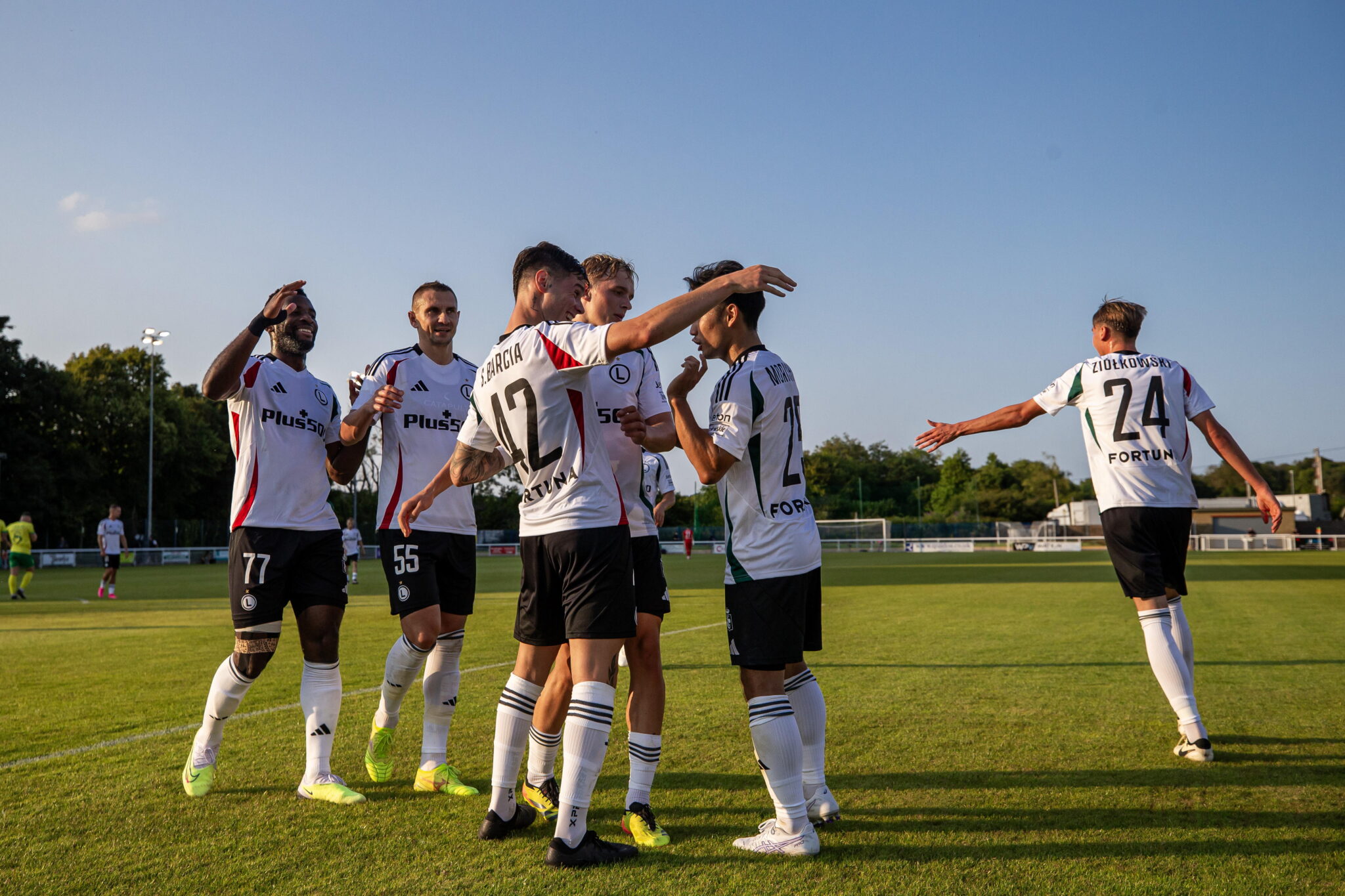 BANGOR 01.08.2024
REWANZOWY MECZ II RUNDA ELIMINACYJNA LIGA KONFERENCJI EUROPY SEZON 2024/25: CAERNARFON TOWN FC - LEGIA WARSZAWA 0:5 --- UEFA EUROPA CONFERENCE LEAGUE SECOND QUALIFYING ROUND SECOND MATCH: CAERNARFON TOWN FC - LEGIA WARSAW 0:5
JEAN-PIERRE NSAME  ARTUR JEDRZEJCZYK  SERGIO BARCIA  JAN ZIOLKOWSKI  RYOYA MORISHITA
FOT. PIOTR KUCZA/400mm.pl