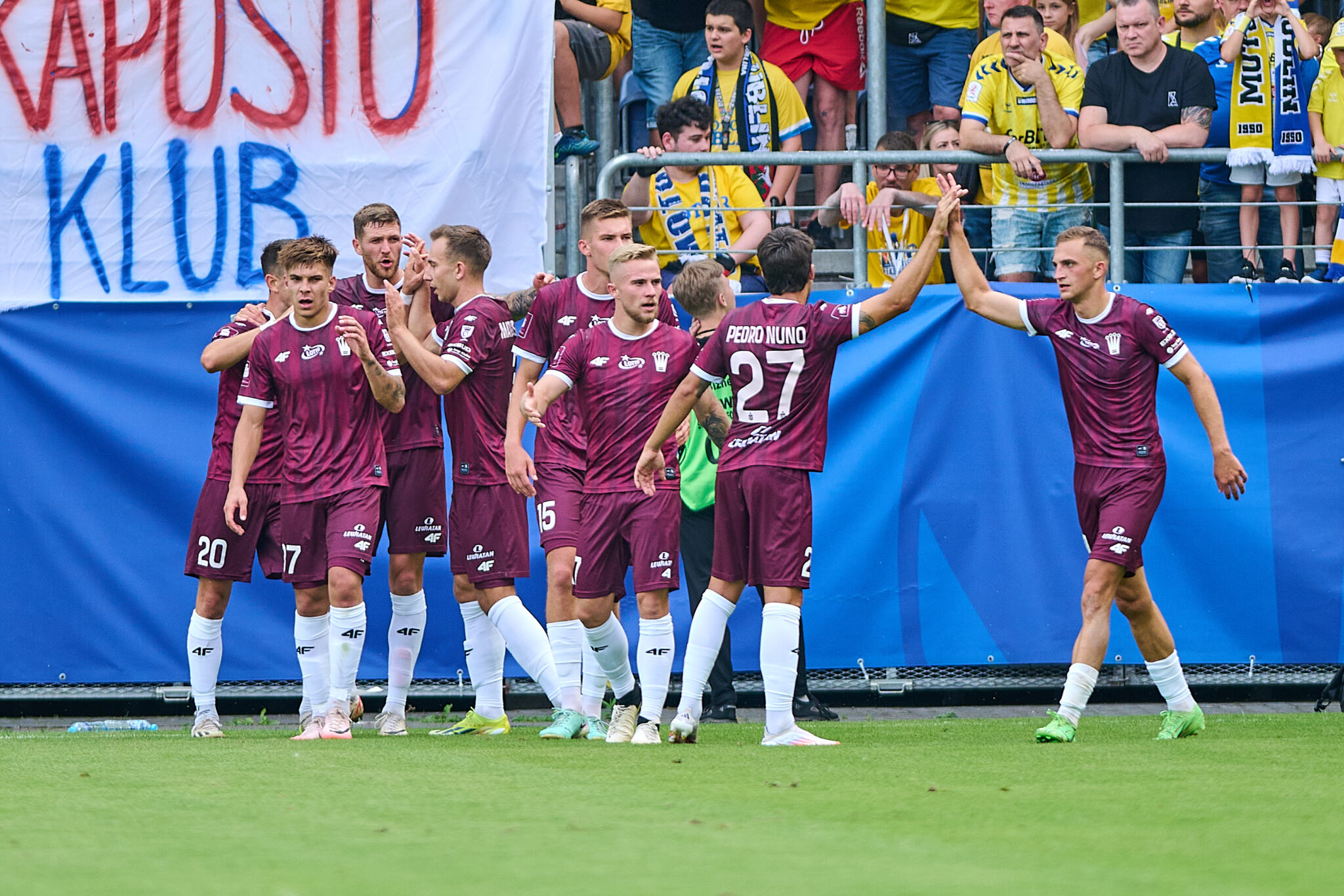 LUBLIN 04.08.2024
PKO EKSTRAKLASA SEZON 2024/25 MOTOR LUBLIN - KORONA KIELCE --- POLISH FOOTBALL TOP LEAGUE MATCH MOTOR LUBLIN - KORONA KIELCE  
N/Z gol Korona radosc joy
FOT. PIOTR JARUGA / 400mm.pl