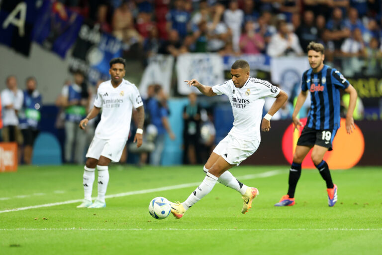 WARSZAWA 14.08.2024
MECZ O SUPERPUCHAR EUROPY 2024: REAL MADRYT - ATALANTA BERGAMO --- UEFA SUPER CUP 2024 FOOTBALL MATCH IN WARSAW: REAL MADRID - ATALANTA BC
KYLIAN MBAPPE
FOT. PIOTR KUCZA/400mm.pl