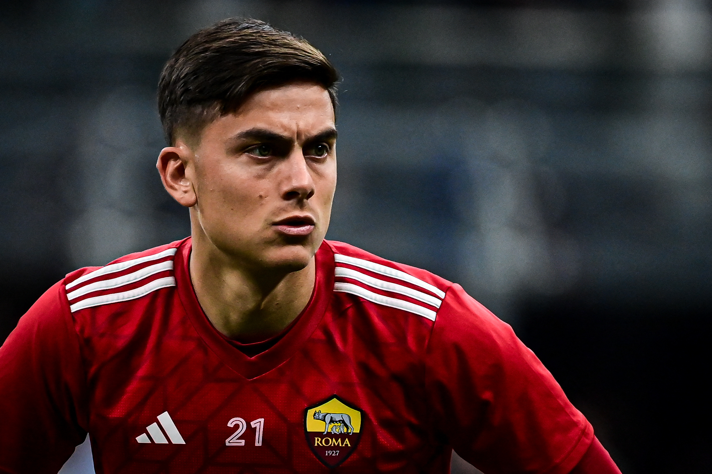 MILAN, ITALY - APRIL 11: Paulo Dybala of AS Roma warms up ahead of the UEFA Europa League quarter-final football match AC Milan vs AS Roma at San Siro Stadium in Milan, Italy on April 11, 2024. Piero Cruciatti / Anadolu/ABACAPRESS.COM 
LIGA EUROPY UEFA PILKA NOZNA SEZON 2023/2024
FOT. ABACA/newspix.pl / 400mm.pl

POLAND ONLY !!!
---
newspix.pl / 400mm.pl