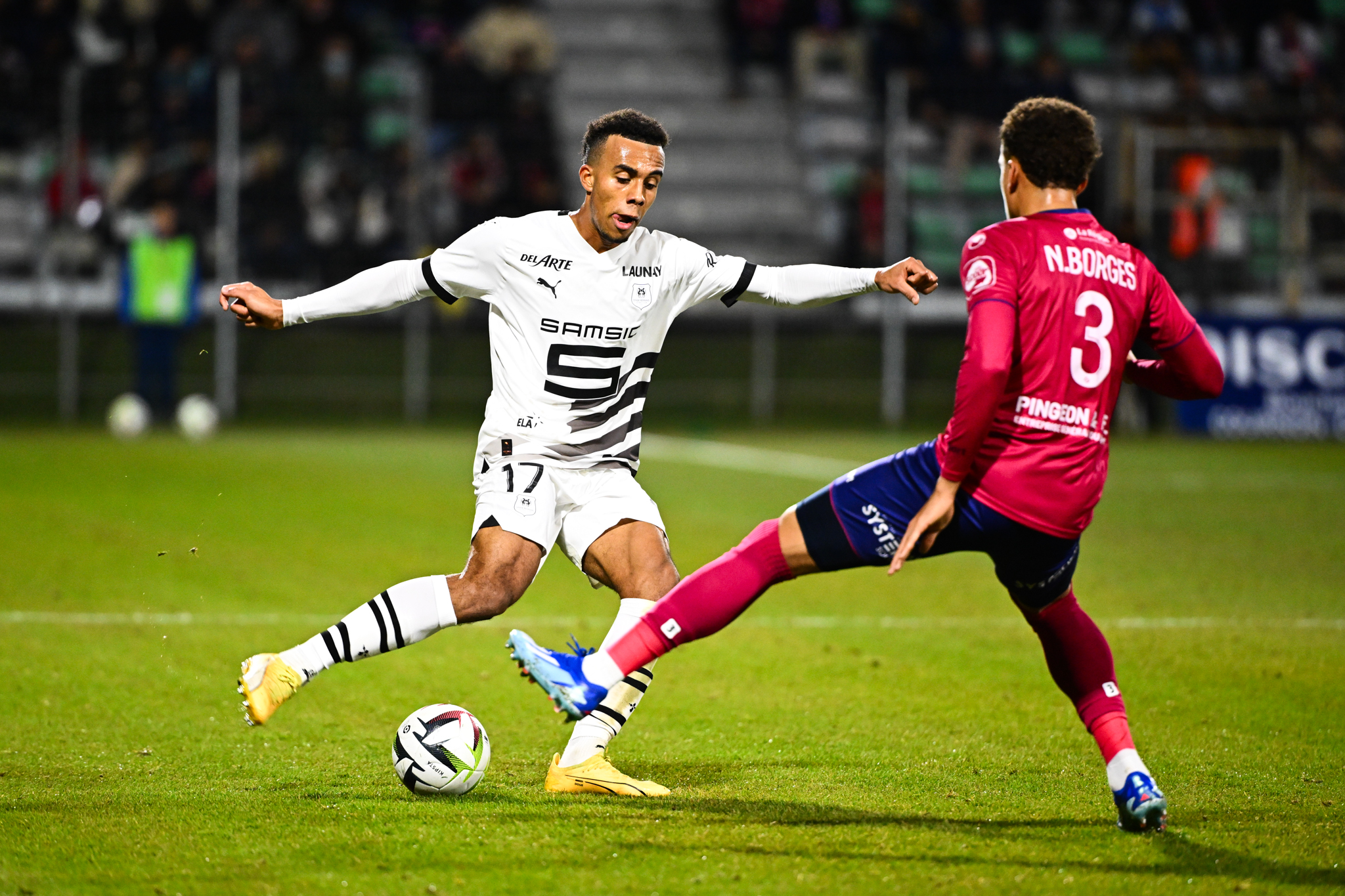 Guela DOUE of Stade Rennais FC and Neto BORGES of Clermont during the Ligue 1 Uber Eats match between Clermont Foot 63 and Stade Rennais Football Club at Stade Gabriel Montpied on December 20, 2023 in Clermont-Ferrand, France. (Photo by Anthony Dibon/Icon Sport)
PILKA NOZNA LIGA FRANCUSKA SEZON 2023/2024
FOT. ICON SPORT/newspix.pl / 400mm.pl
POLAND ONLY!!!
---
newspix.pl / 400mm.pl