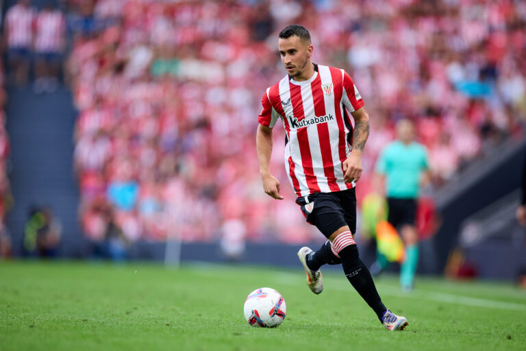 August 15, 2024, Bilbao, Vizcaya, SPAIN: Alex Berenguer of Athletic Club in action during the LaLiga EA Sports match between Athletic Club and CA Osasuna at San Mames on August 15, 2024, in Bilbao, Spain.,Image: 898989394, License: Rights-managed, Restrictions: , Model Release: no, Credit line: Ricardo Larreina / Zuma Press / Forum