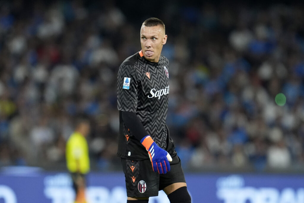 Lukasz Skorupski (Bologna FC) looks on during the Serie A match between SSC Napoli and Bologna FC at Diego Armando Maradona Stadium on August 25, 2024 in Naples, Italy.   (Photo by Matteo Ciambelli/DeFodi Images)  
LIGA WLOSKA PILKA NOZNA SEZON 2024/2025
FOT. DEFODI IMAGES/newspix.pl / 400mm.pl

POLAND ONLY !!
---
newspix.pl / 400mm.pl