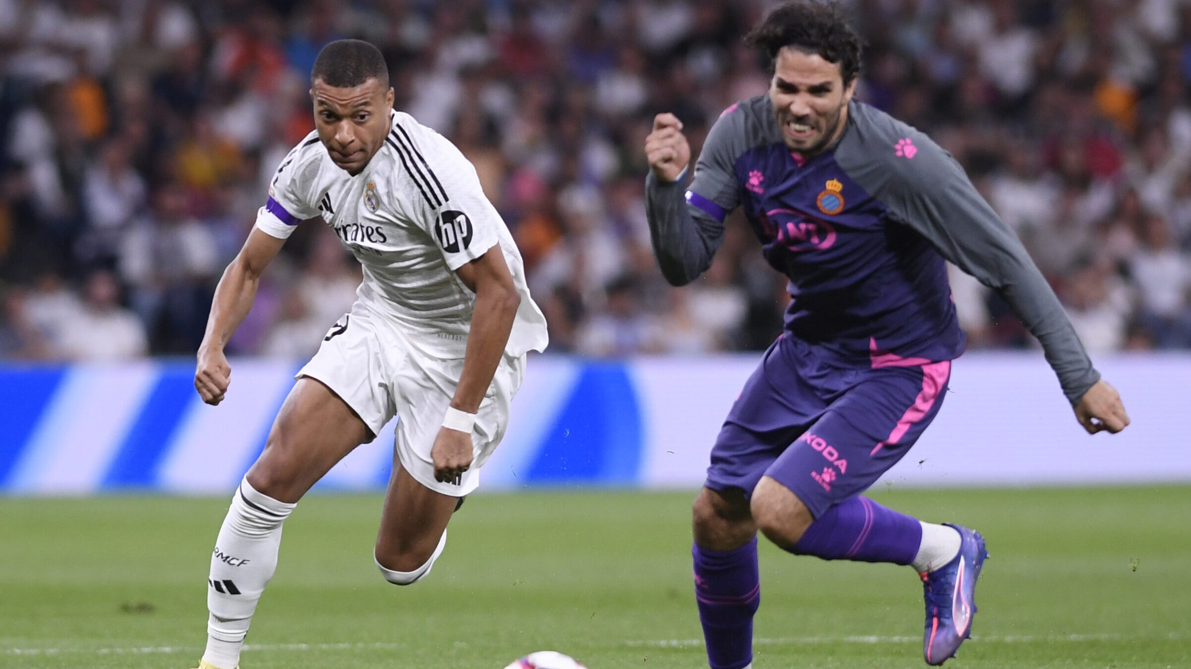 Kyliam Mbappe (Real Madrid CF) controls the ball during the LaLiga match between Real Madrid and Espanyol Barcelona at Santiago Bernabéu on September 21, 2024 in Madrid, Spain.   (Photo by Manu Reino/DeFodi Images)  
LIGA HISZPANSKA PILKA NOZNA SEZON 2024/2025
FOT. DEFODI IMAGES/newspix.pl / 400mm.pl

POLAND ONLY !!
---
newspix.pl / 400mm.pl