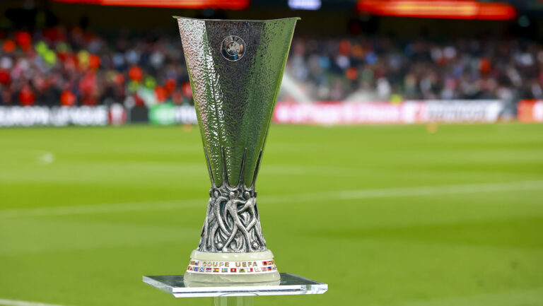 Zu sehen ist eine Detailansicht der UEFA Europa League Trophy waehrend des Final Spiels der UEFA Europa League 2023/2024 zwischen Atalanta BC und Bayer 04 Leverkusen im Aviva Stadion am 22. May 2024 in Dublin, Irland. (Foto von Ryan Crockett/DeFodi Images)   

 A detailed view of the UEFA Europa League Trophy is seen during the UEFA Europa League 2023/2024 final match between Atalanta BC and Bayer 04 Leverkusen at Aviva Stadium on May 22, 2024 in Dublin, Ireland. (Photo by Ryan Crockett/DeFodi Images)  
PILKA NOZNA SEZON 2023/2024 LIGA EUROPY
FOT. DEFODI IMAGES/newspix.pl / 400mm.pl
POLAND ONLY!
---
newspix.pl / 400mm.pl