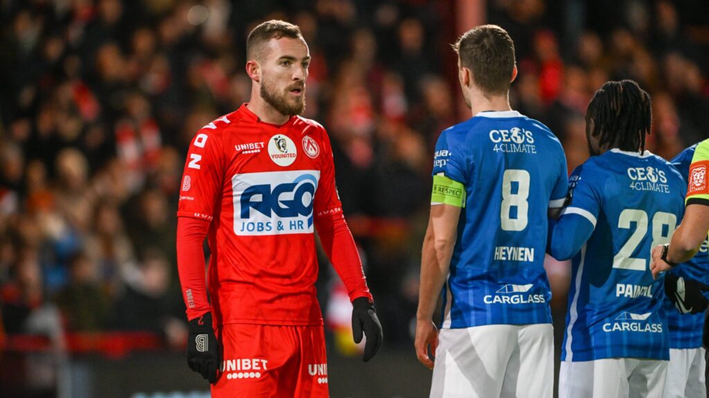 December 26, 2022, HEULE, BELGIUM: Kortrijk&#039;s Stjepan Loncar pictured during a soccer match between KV Kortrijk and KRC Genk, Monday 26 December 2022 in Heule, Kortrijk, on day 18 of the 2022-2023 &#039;Jupiler Pro League&#039; first division of the Belgian championship. (Credit Image: © David Catry/Belga via ZUMA Press) 
LIGA BELGIJSKA PILKA NOZNA SEZON 2022/2023
FOT. ZUMA/newspix.pl / 400mm.pl

POLAND ONLY !!!
---
newspix.pl / 400mm.pl