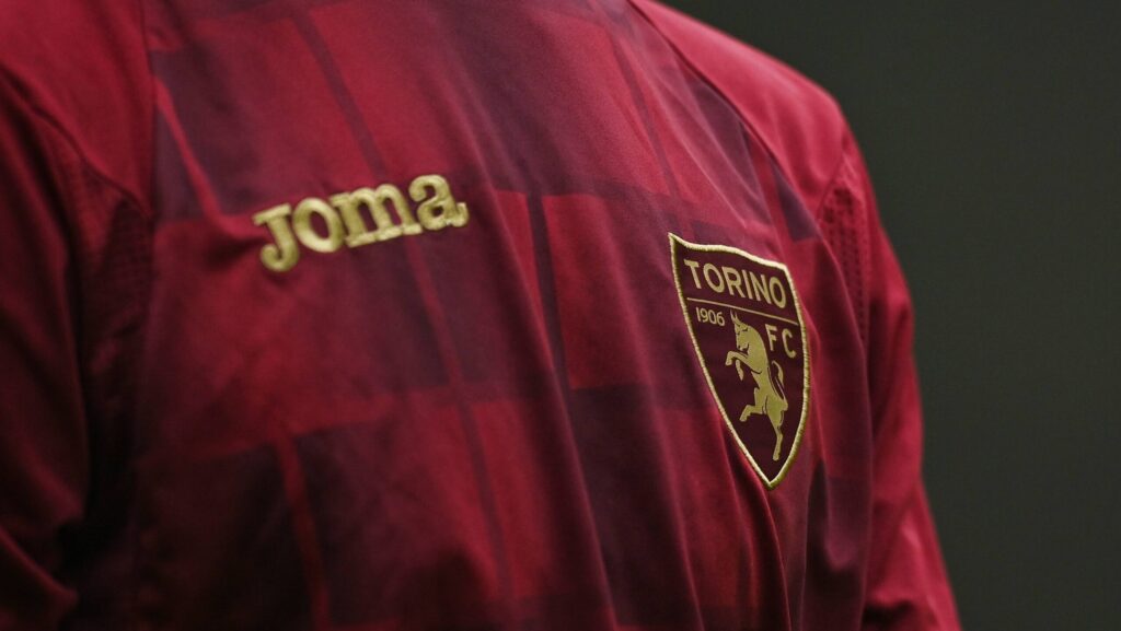 July 19, 2023, Pinzolo, Italia: Foto Fabio Ferrari/LaPresse 19 Luglio 2023 - Pinzolo,Trento, Italia - sport, calcio -ESCLUSIVA TORINO FC-Ritiro estivo Torino fc, primo allenamento mattutino.Nella foto:Logo Torino Fc..July 19, 2023 Turin, Italy - sport, calcio -EXCLUSIVE TORINO FC-Torino Fc, morning training.In the pic:Logo Torino Fc (Credit Image: © Fabio Ferrari/LaPresse via ZUMA Press)
FOT. ZUMA/newspix.pl / 400mm.pl
POLAND ONLY!
---
newspix.pl / 400mm.pl