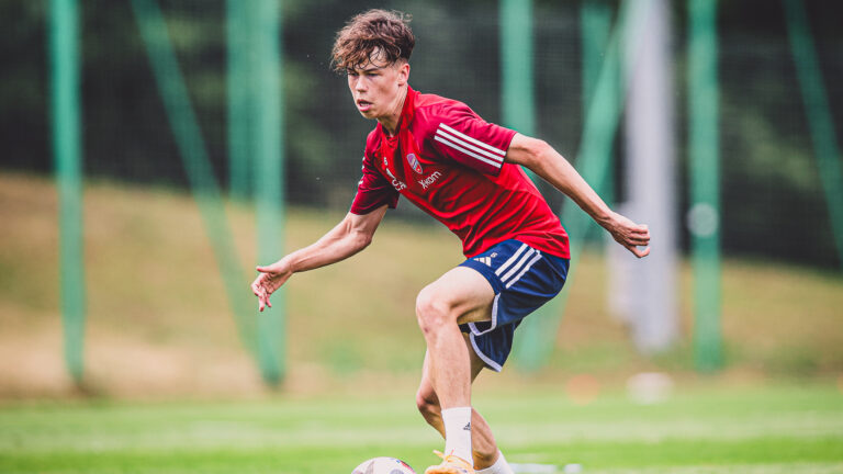 ARLAMOW 24.06.2024
ZGRUPOWANIE RAKOWA CZESTOCHOWA W ARLAMOWIE --- RAKOW CZESTOCHOWA TRAINING CAMP IN ARLAMOW
KACPER NOWAKOWSKI
FOT. JAKUB ZIEMIANIN/400mm.pl