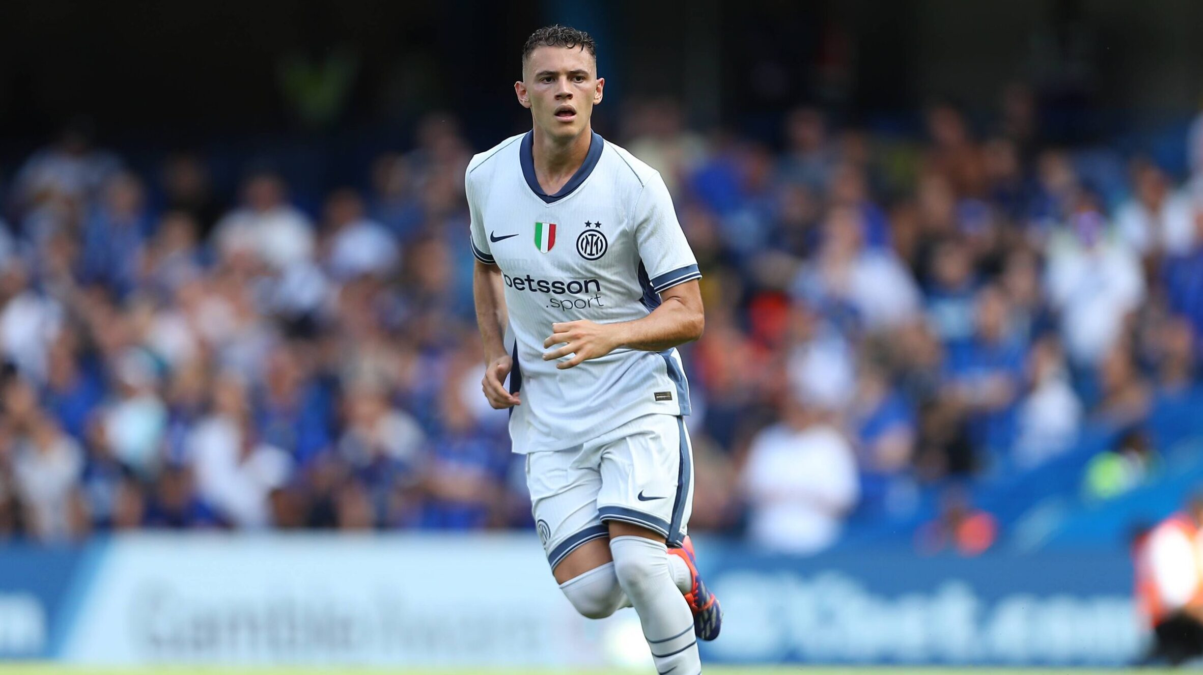 August 11, 2024, Chelsea, London, England: 11th August 2024; Stamford Bridge, Chelsea, London, England: Pre Season Football Friendly, Chelsea versus Inter Milan; Kristjan Asllani of Inter Milan (Credit Image: © Katie Chan/Action Plus Sports via ZUMA Press Wire) 
MECZ TOWARZYSKI PILKA NOZNA SEZON 2024/2025
FOT. ZUMA/newspix.pl / 400mm.pl

POLAND ONLY !!!
---
newspix.pl / 400mm.pl