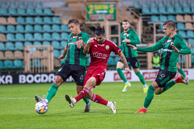 LECZNA 15.09.2024
MECZ 9. KOLEJKA BETCLIC I LIGA SEZON 2024/25 --- POLISH FIRST LEAGUE FOOTBALL MATCH IN LECZNA: GORNIK LECZNA - MIEDZ LEGNICA
nz KAMIL ANTONIK GOL GOAL FILIP SZABACIUK JAKUB BEDNARCZYK
FOT. ERNEST KOLODZIEJ/400mm.pl