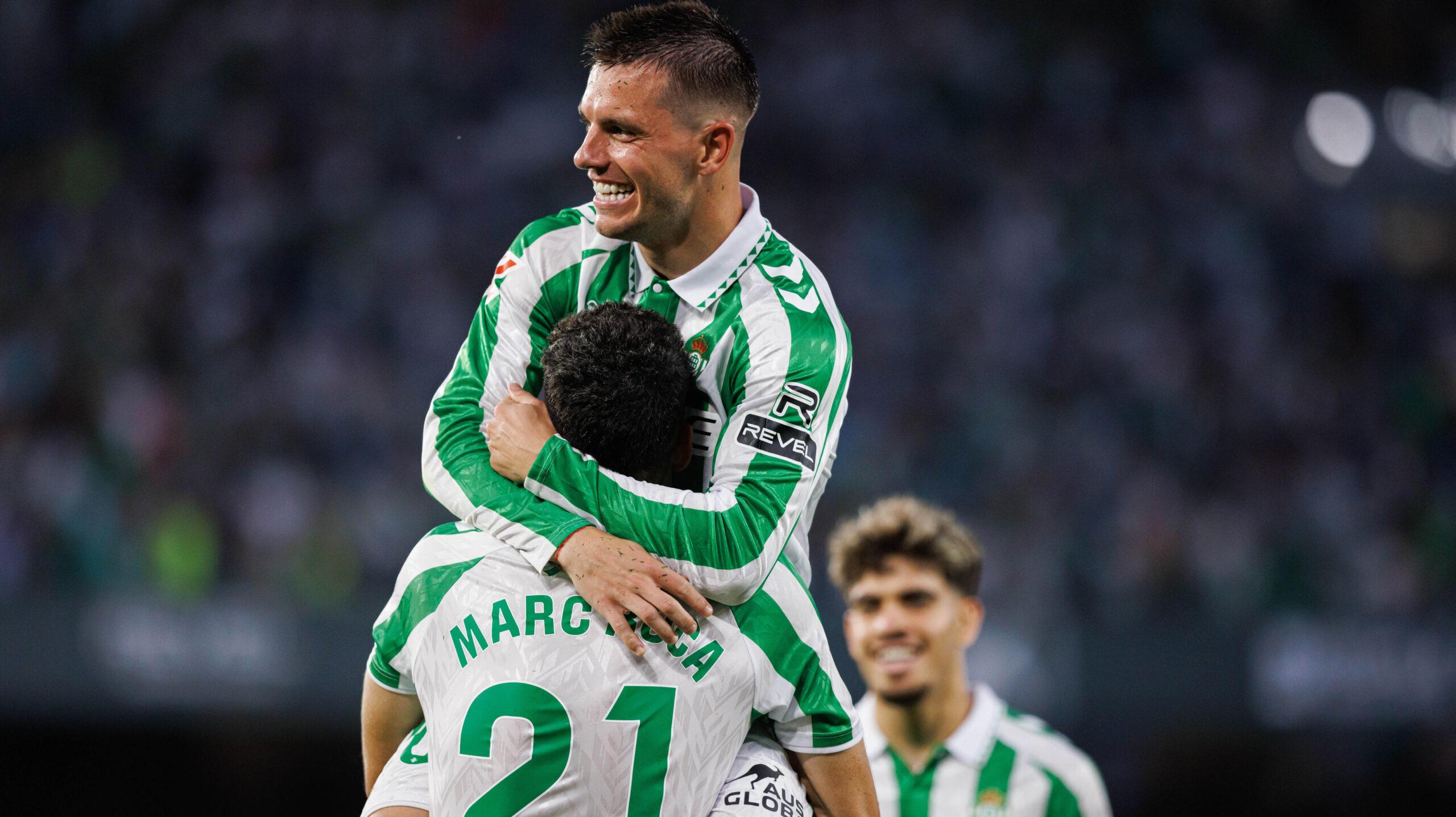 September 18, 2024, Sevilla, Spain: Giovani Lo Celso (Real Betis Balompie) celebrates with teammates after scoring a goal during the LaLiga EASPORTS game between Real Betis Balompie and Getafe CF at Estadio Benito Villamarin. Final score; Real Betis 2:1 Getafe. (Credit Image: © Maciej Rogowski/SOPA Images via ZUMA Press Wire)
LIGA HISZPANSKA PILKA NOZNA SEZON 2024/2025
FOT. ZUMA/newspix.pl / 400mm.pl
POLAND ONLY!
---
newspix.pl / 400mm.pl