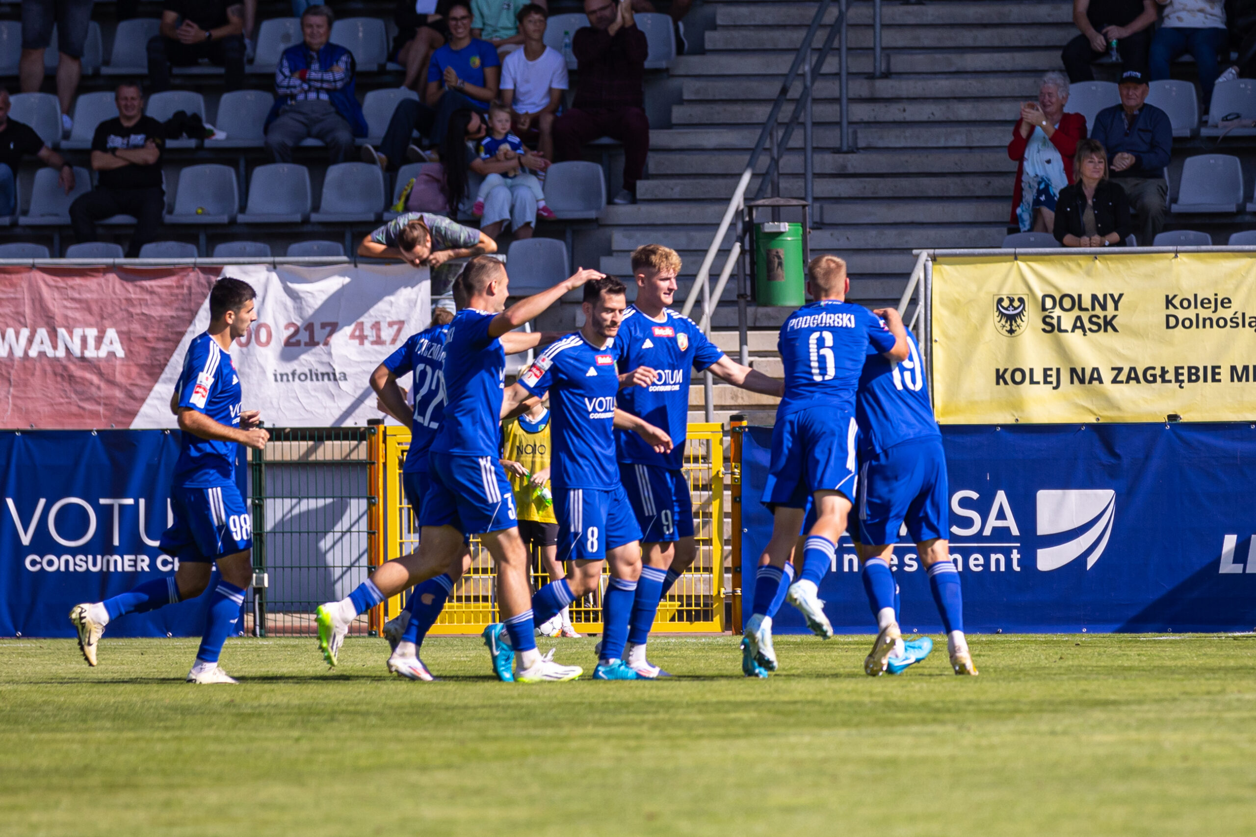 LEGNICA 22.09.2024
MECZ 10. KOLEJKA BETCLIC I LIGA SEZON 2024/25 --- POLISH FIRST LEAGUE FOOTBALL MATCH IN LEGNICA: MIEDZ LEGNICA - RUCH CHORZOW
nz ADNAN KOVACEVIC GOL GOAL CIESZYNKA RADOSC DRUZYNA TEAM
FOT. ERNEST KOLODZIEJ/400mm.pl