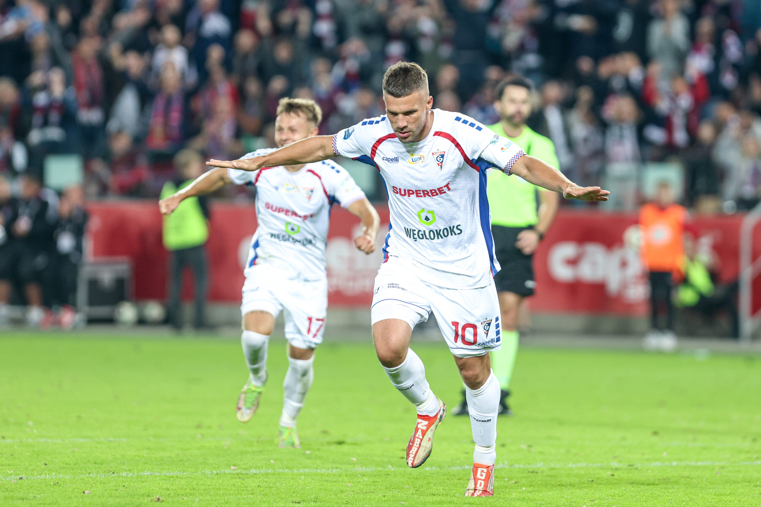 ZABRZE 21.09.2024
MECZ PKO EKSTRAKLASA SEZON 2024/25  POLISH FOOTBALL TOP LEAGUE MATCH : GORNIK ZABRZE - GKS KATOWICE
LUKAS PODOLSKI RADOSC
FOT. MICHAL CHWIEDUK / 400mm.pl