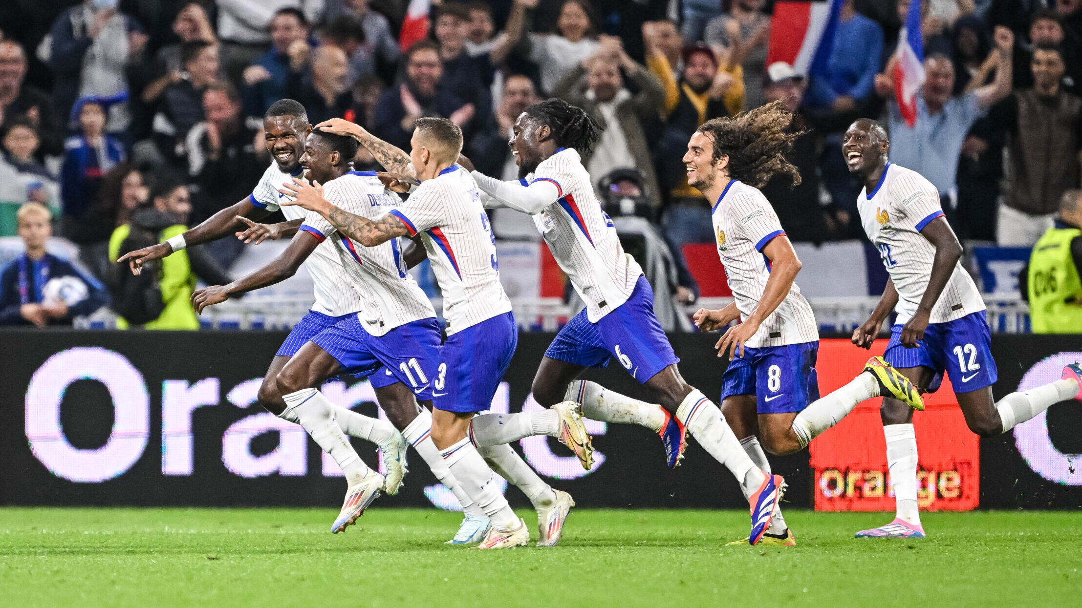 Ousmane Dembélé (France) celebrates after scoring his team&#039;s second goal with teammates during the UEFA Nations League 2024/2025 League A - Group 2 match between France and Belgium at Groupama-Stadion on September 9, 2024 in Lyon , France.  (Photo by Harry Langer/DeFodi Images)  
LIGA NARODOW UEFA PILKA NOZNA SEZON 2024/2025
FRANCJA v BELGIA
FOT. DEFODI IMAGES/newspix.pl / 400mm.pl

POLAND ONLY !!
---
newspix.pl / 400mm.pl