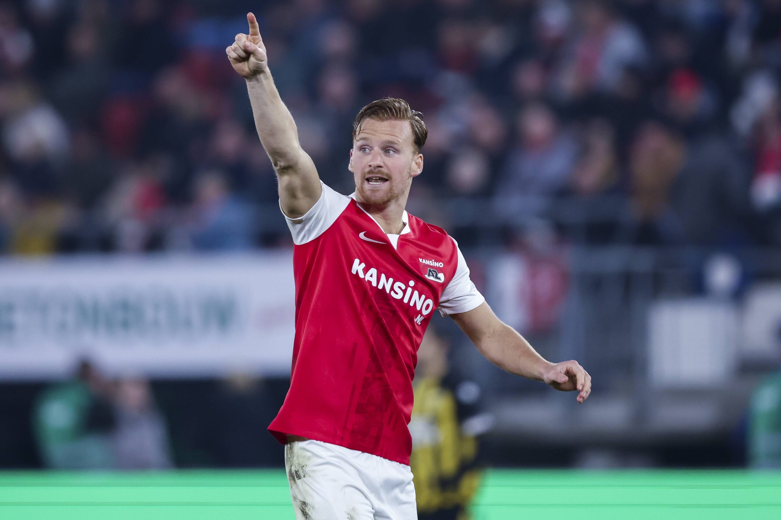 Alkmaar, Niederlande, 30.03.2024: Dani de Wit (AZ Alkmaar) Schaut, schaut waehrend des Spiels der  Eredivisie zwischen AZ Alkmaar vs Vitesse Arnhem im AFAS Stadion am 30. March 2024 in Alkmaar, Niederlande. (Foto von Nesimages/Michael Bulder/DeFodi Images)

Alkmaar, Netherlands, 30.03.2024: Dani de Wit (AZ Alkmaar) looks on during the Eredivisie match between AZ Alkmaar vs Vitesse Arnhem at the AFAS stadium on March 30, 2024 in Alkmaar, Netherlands. (Photo by Nesimages/Michael Bulder/DeFodi Images)  
LIGA HOLENDERSKA PILKA NOZNA SEZON 2023/2024
FOT. DEFODI IMAGES/newspix.pl / 400mm.pl

POLAND ONLY !!!
---
newspix.pl / 400mm.pl