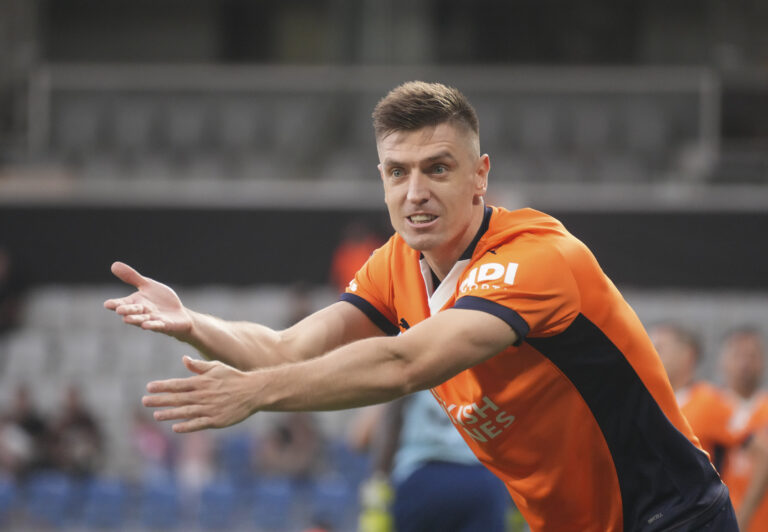 Krzysztof Piatek of Istanbul Basaksehir reacts  during the  UEFA Conference League Play-Offs Second Leg match between Istanbul Basaksehir and St Patrick&#039;s Athletic at Basaksehir Fatih Terim Stadyumu on August 28, 2024 in Istanbul, Turkey. (Photo by Seskimphoto ) 
KWALIFIKACJE LIGA KONFERENCJI EUROPY UEFA PILKA NOZNA SEZON 2024/2025
FOT. SESKIMPHOTO/newspix.pl / 400mm.pl

TURKEY, GERMANY, AUSTRIA AND UK OUT !!!
---
newspix.pl / 400mm.pl