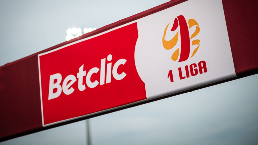 NIECIECZA 04.08.2024
MECZ 3. KOLEJKA BETCLIC I LIGA SEZON 2024/25 --- POLISH FIRST LEAGUE FOOTBALL MATCH: BRUK-BET TERMALICA NIECIECZA - ODRA OPOLE
REKLAMA MARKETING JAMNIK BETCLIC SPONSOR STADION BRANDING
FOT. MICHAL TRZPIS/400MM.PL