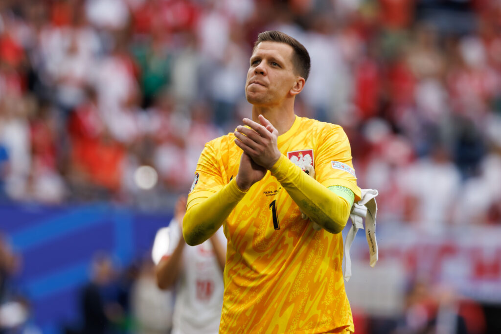 June 16, 2024, Hamburg, Germany: Wojciech Szczesny (Poland) greets fans after UEFA Euro 2024 game between national teams of Poland and Netherlands at Volksparkstadion. Final Score : Poland 1 : 2 Netherlands.,Image: 882768613, License: Rights-managed, Restrictions: , Model Release: no, Credit line: Maciej Rogowski / Zuma Press / Forum