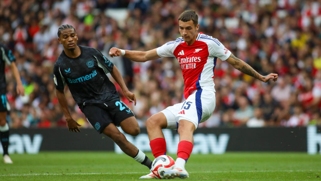 London, England, August 7th 2024: Jakub Kiwior 15 Arsenal clears the ball during the club friendly game between Arsenal and Bayer Leverkusen at Emirates Stadium in London, England Copyright: xAlexanderxCanillas/SPPx spp-en-AlCa-0V1A2114,Image: 896859672, License: Rights-managed, Restrictions: PUBLICATIONxNOTxINxBRAxMEX, Model Release: no, Credit line: Alexander Canillas/SPP / imago sport / Forum