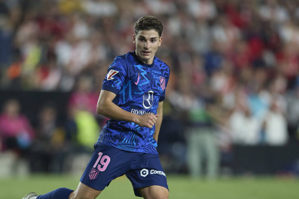 Julian Alvarez Atletico de Madrid looks on during the LaLiga match between Rayo Vallecano and AtlĂ� tico Madrid at Campo de Futbol de Vallecas on September 22, 2024 in Madrid, Spain. Photo by Defodi-071_RAYATM20240922_112 *** Julian Alvarez Atletico de Madrid looks on during the LaLiga match between Rayo Vallecano and AtlĂ� tico Madrid at Campo de Futbol de Vallecas on September 22, 2024 in Madrid, Spain Photo by Defodi 071 RAYATM20240922 112 Defodi-071,Image: 910982674, License: Rights-managed, Restrictions: , Model Release: no, Credit line: Manu Reino/DeFodi Images / imago sport / Forum