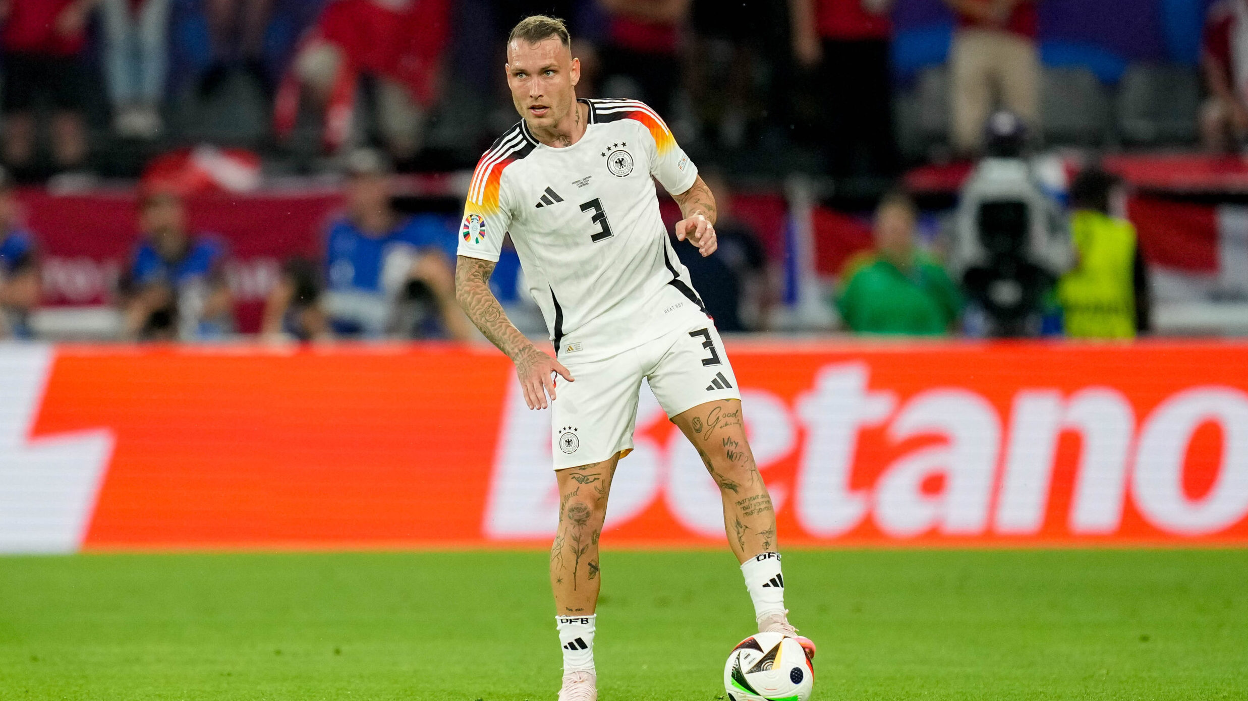 David Raum (Germany) in Aktion, am Ball, Einzelaktion waehrend des Achtelfinalspiels der UEFA EURO 2024 zwischen Deutschland und  Dänemark, BVB Stadion Dortmund am 29. June 2024 in Dortmund, Deutschland. (Foto von Alex Gottschalk/DeFodi Images)     

David Raum (Germany) controls the ball during the UEFA EURO 2024 - Round of 16 match between Germany and Denmark at BVB Stadium Dortmund on June 29, 2024 in Dortmund, Germany. (Photo by Alex Gottschalk/DeFodi Images)  
MISTRZOSTWA EUROPY W PILCE NOZNEJ EURO 2024 MECZ NIEMCY VS DANIA
FOT.DEFODI IMAGES/newspix.pl / 400mm.pl
POLAND ONLY!

---
newspix.pl / 400mm.pl