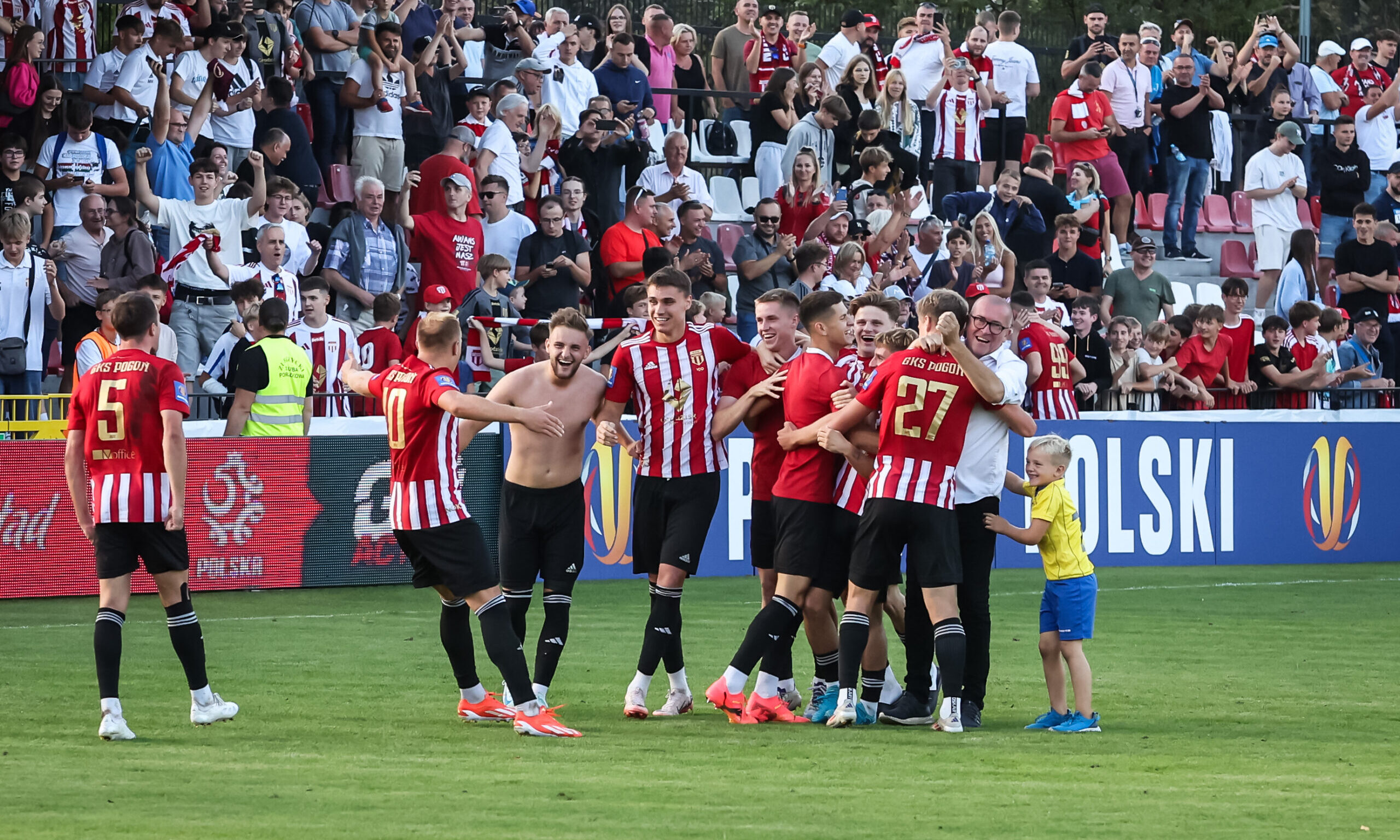 GRODZISK MAZOWIECKI 24.09.2024 
SPORT PILKA NOZNA PUCHAR POLSKI PIERWSZA RUNDA I RUNDA SEZON 2024/25 MECZ POGON GRODZISK MAZOWIECKI - LECHIA GDANSK --- FOOTBALL POLISH CUP FIRST ROUND SEASON 2024 - 2025 GAME MATCH POGON GRODZISK MAZOWIECKI - LECHIA GDANSK --- 
NZ TEAM POGON GRODZISK MAZOWIECKI DRUZYNA , RADOSC HAPPINESS CELEBRATION , ZWYCIEZCA WINNER , AWANS PROMOTION , 
FOT. GRZEGORZ RADTKE / 400mm.pl