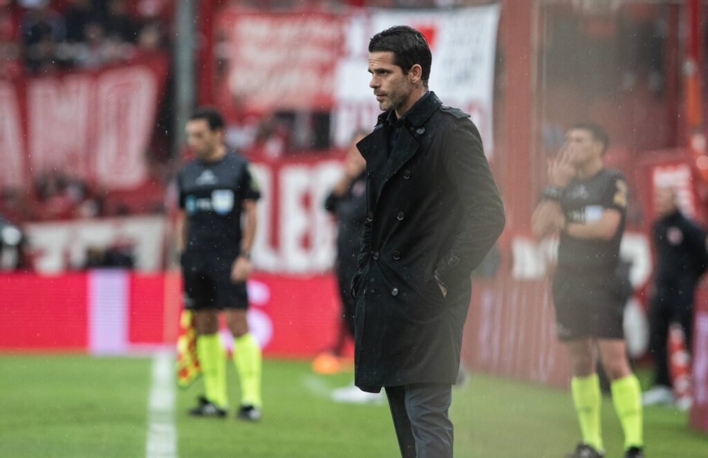 April 16, 2023, Ciudad de Avellaneda, Argentina: Fernando Gago coach Racing Club looks on during a Liga Profesional 2023 match between Independiente and Racing Club at Estadio Libertadores de America. Final Score: Independiente 1:1 Racing Club (Credit Image: © Manuel Cortina/SOPA Images via ZUMA Press Wire) 
LIGA ARGENTYNSKA PILKA NOZNA
FOT. ZUMA/newspix.pl / 400mm.pl

POLAND ONLY !!!
---
newspix.pl / 400mm.pl