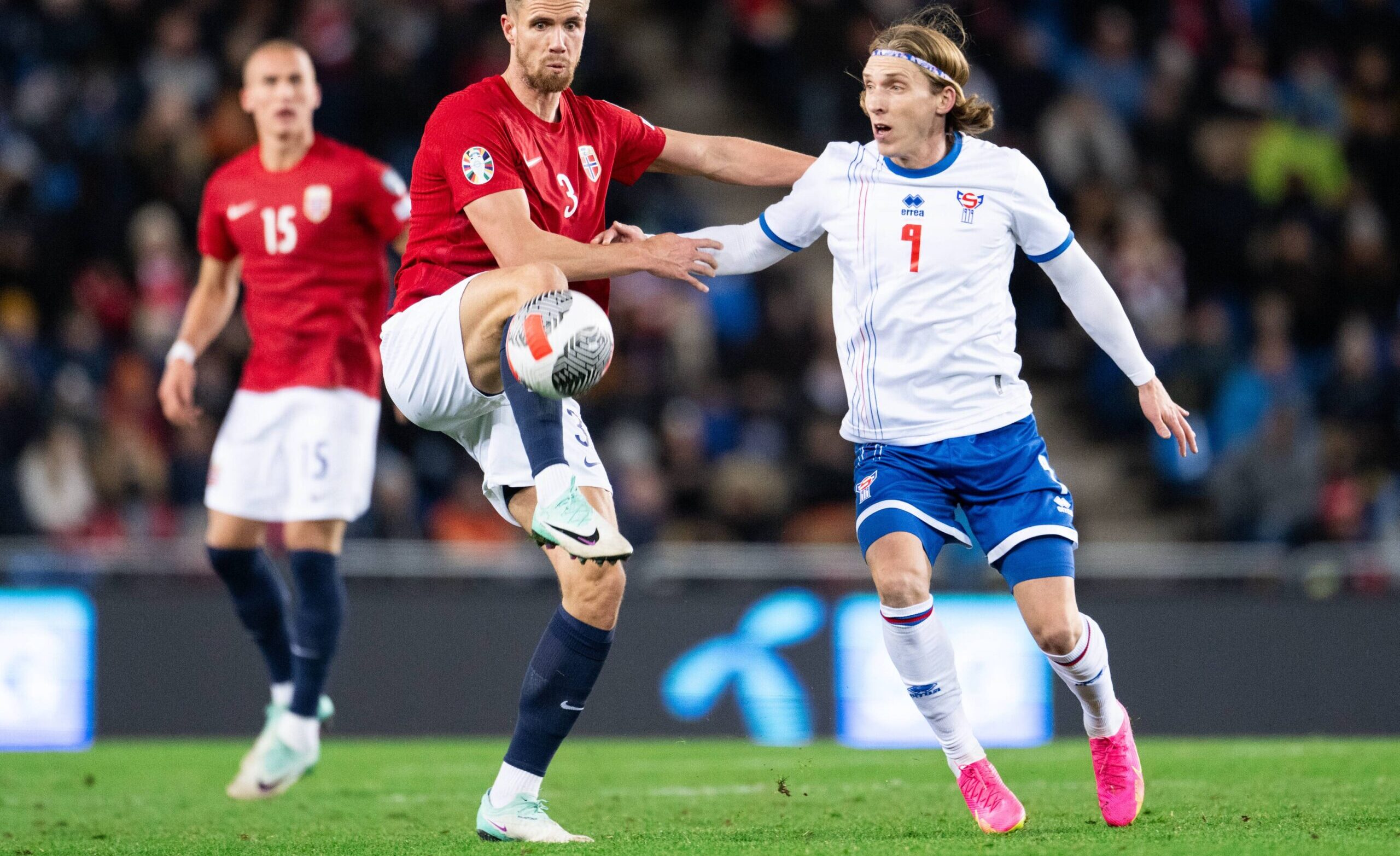 November 16, 2023, Oslo, Norway: 231116 Kristoffer Ajer of Norway and Joan Edmundsson of Faroe Islands during the international friendly football match between Norway and Faroe Islands on November 16, 2023 in Oslo. .Photo: Vegard GrÃ¸tt / BILDBYRÃ…N / kod VG / VG0557.bbeng fotboll football soccer fotball trÃ¤ningslandskamp privatlandskamp landskamp international friendly norge norway faroe islands fÃ¦rÃ¸yene fÃ¤rÃ¶arna (Credit Image: © Vegard GrÃ˜Tt/Bildbyran via ZUMA Press) 
MECZ TOWARZYSKI PILKA NOZNA SEZON 2023/2024
NORWEGIA v WYSPY OWCZE
FOT. ZUMA/newspix.pl / 400mm.pl

POLAND ONLY !!!
---
newspix.pl / 400mm.pl