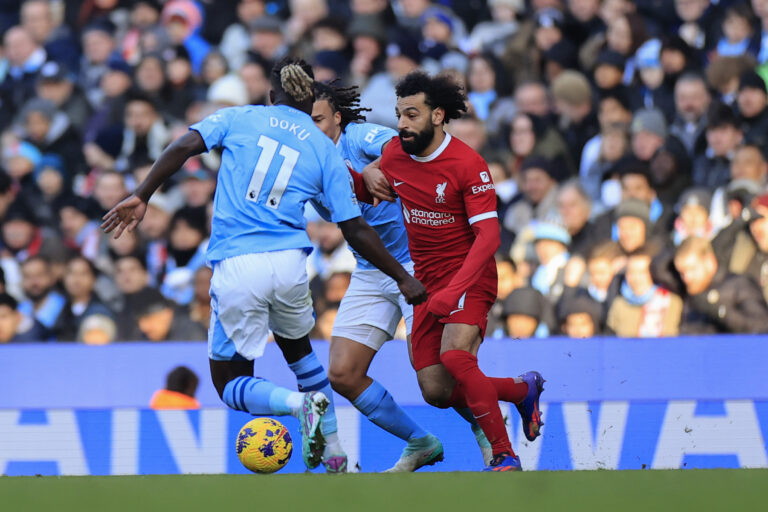 November 25, 2023, Manchester, Manchester, United Kingdom: Mohamed Salah #11 of Liverpool runs into Jeremy Doku #11 of Manchester City during the Premier League match Manchester City vs Liverpool at Etihad Stadium, Manchester, United Kingdom, 25th November 2023. (Credit Image: © Conor Molloy/News Images via ZUMA Press Wire) 
LIGA ANGIELSKA PILKA NOZNA SEZON 2023/2024
FOT. ZUMA/newspix.pl / 400mm.pl

POLAND ONLY !!!
---
newspix.pl / 400mm.pl