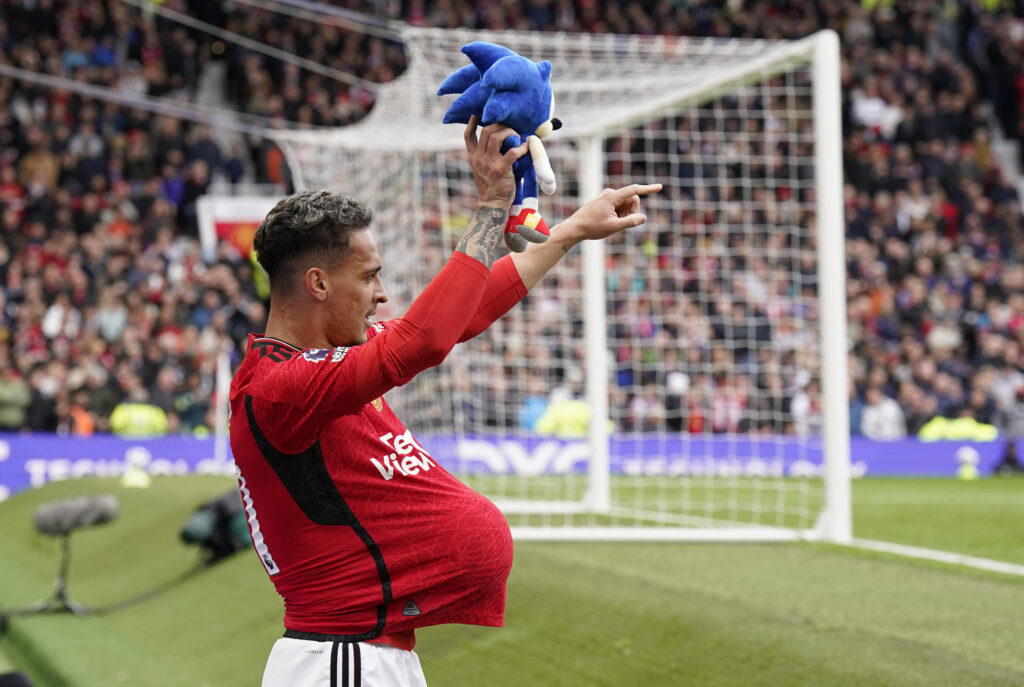 April 27, 2024, Manchester: Manchester, England, 27th April 2024. Antony of Manchester United celebrates after scoring during the Premier League match at Old Trafford, Manchester. (Credit Image: 
LIGA ANGIELSKA PILKA NOZNA SEZON 2023/2024
FOT. ZUMA/newspix.pl / 400mm.pl
POLAND ONLY!
---
newspix.pl / 400mm.pl